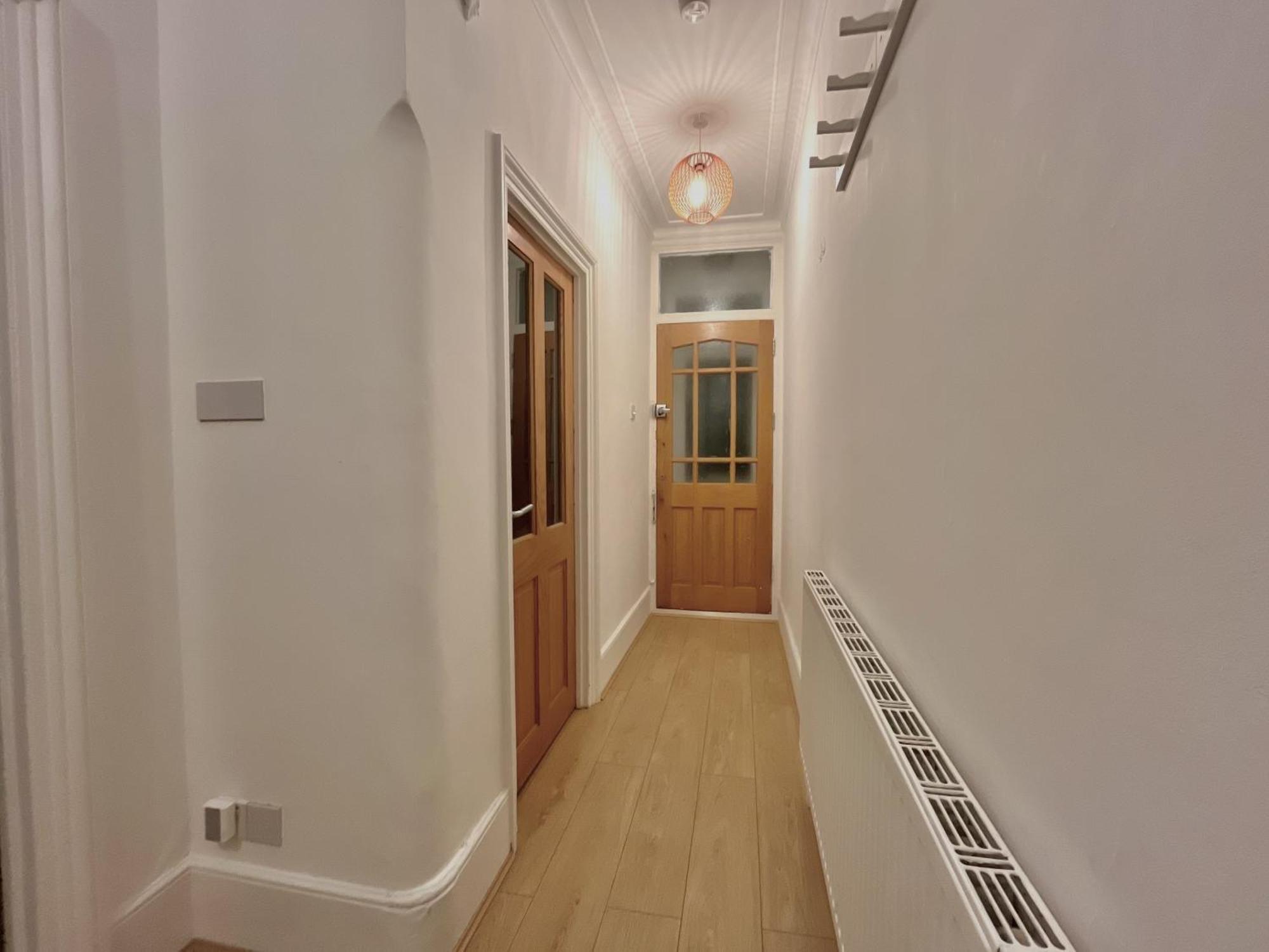 Spacious 3 Bedroom House Near London, O2, Excel, Stratford, Tube Station & Parking Available Casa de férias *
