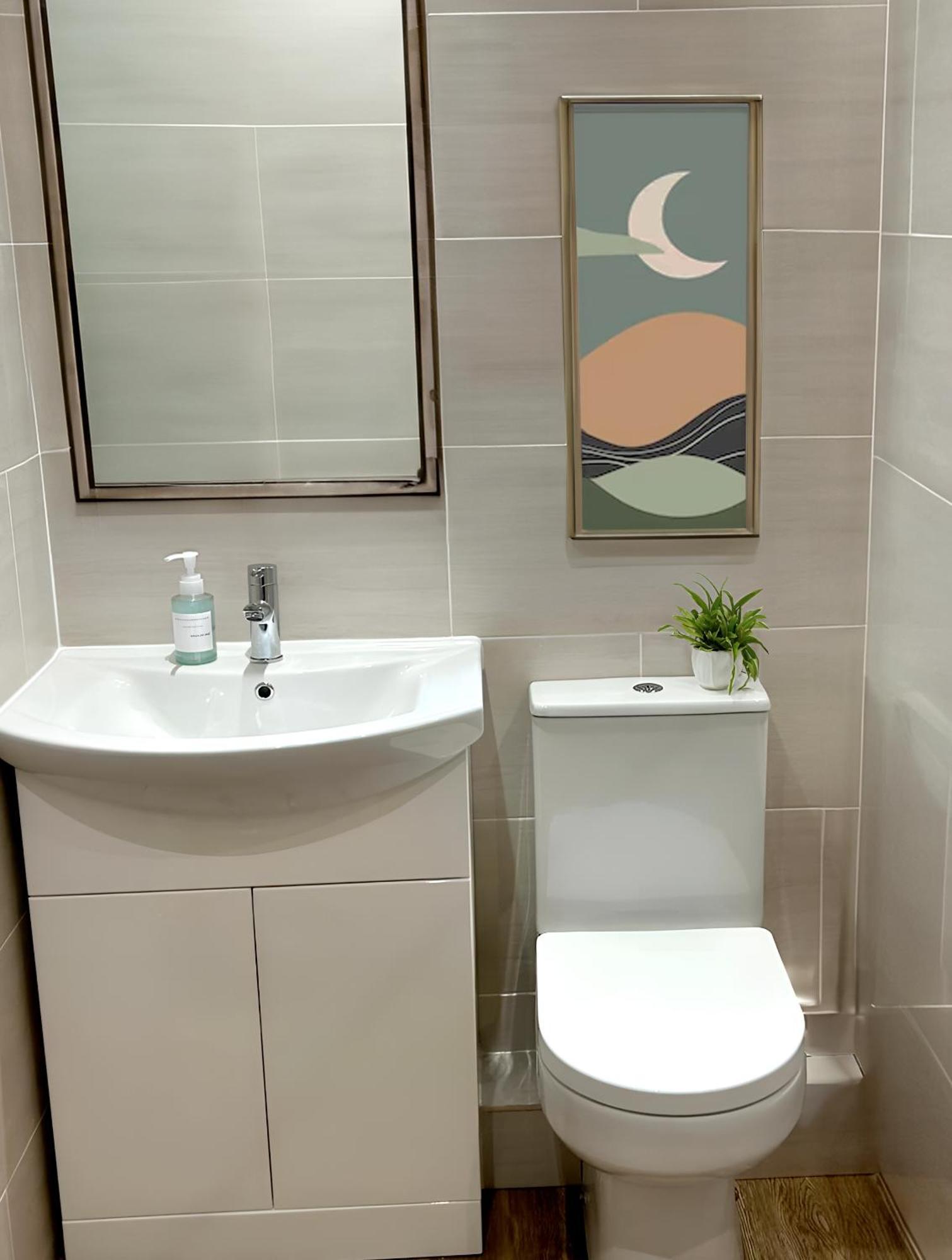 2br Retreat Near Apartment