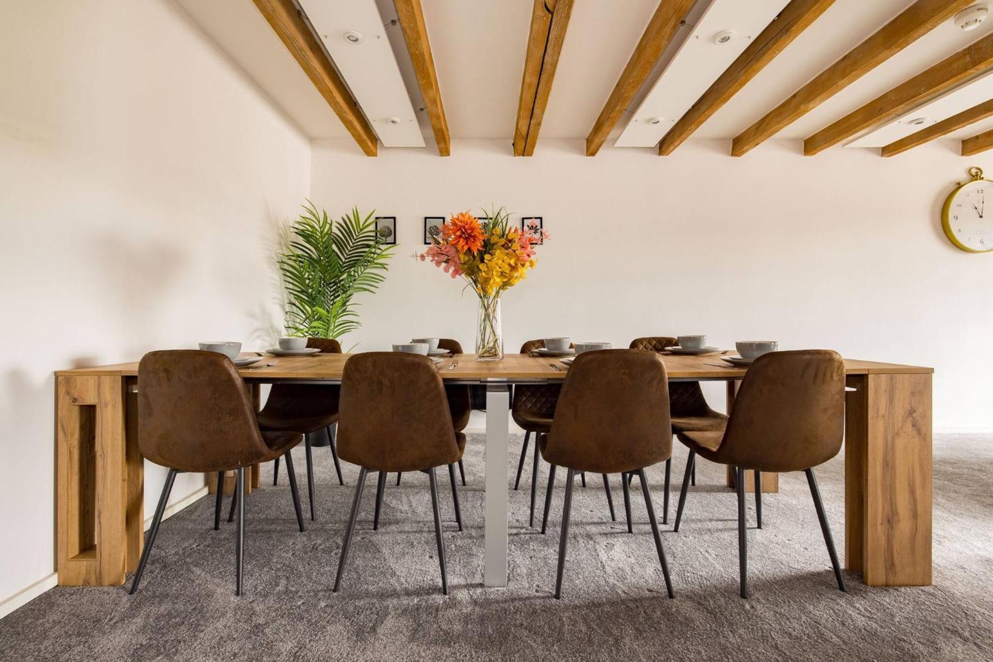 Wild Roses Serviced - Excel Warehouse 2 Apartment *