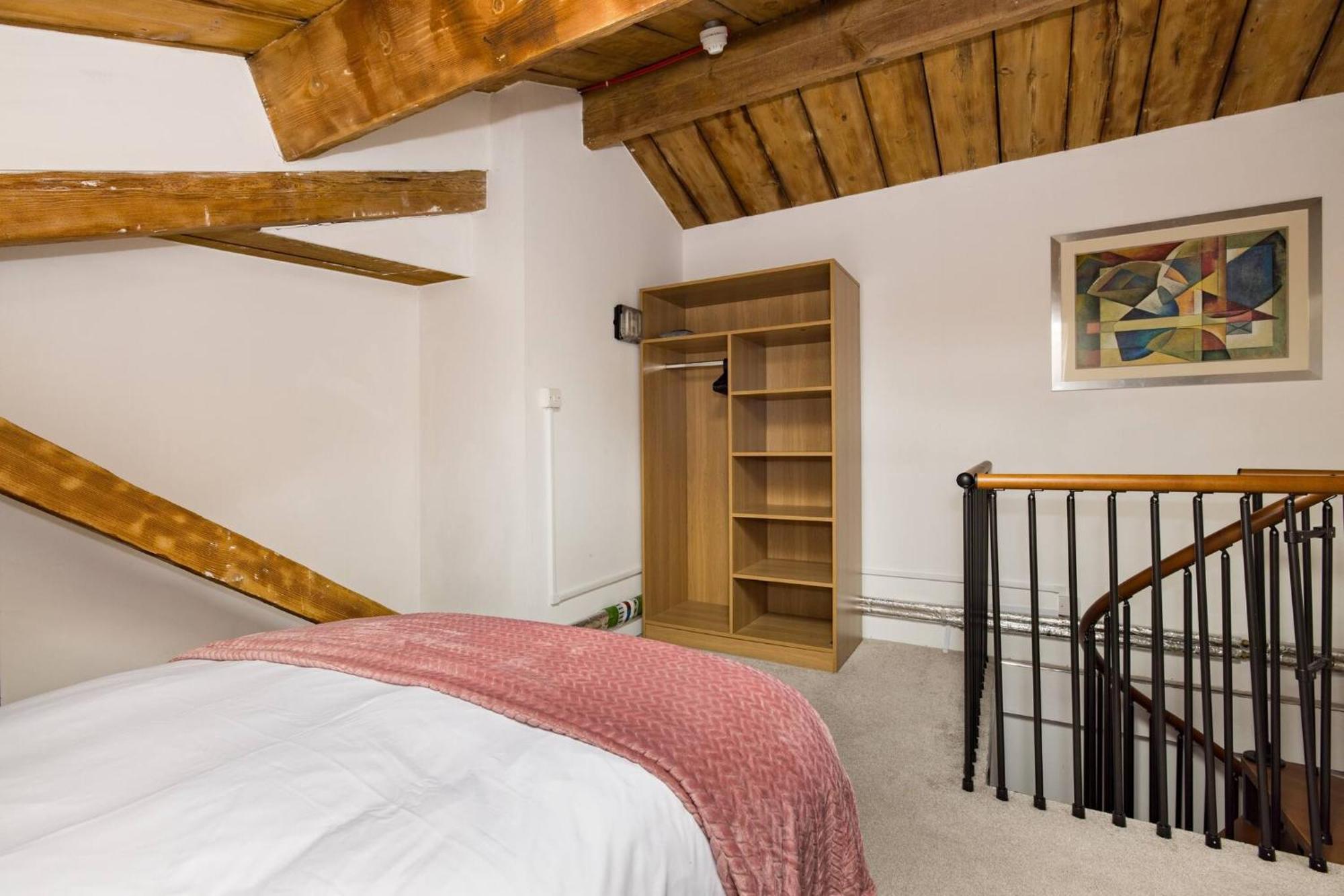 Apartment Wild Roses Serviced - Excel Warehouse 2 London