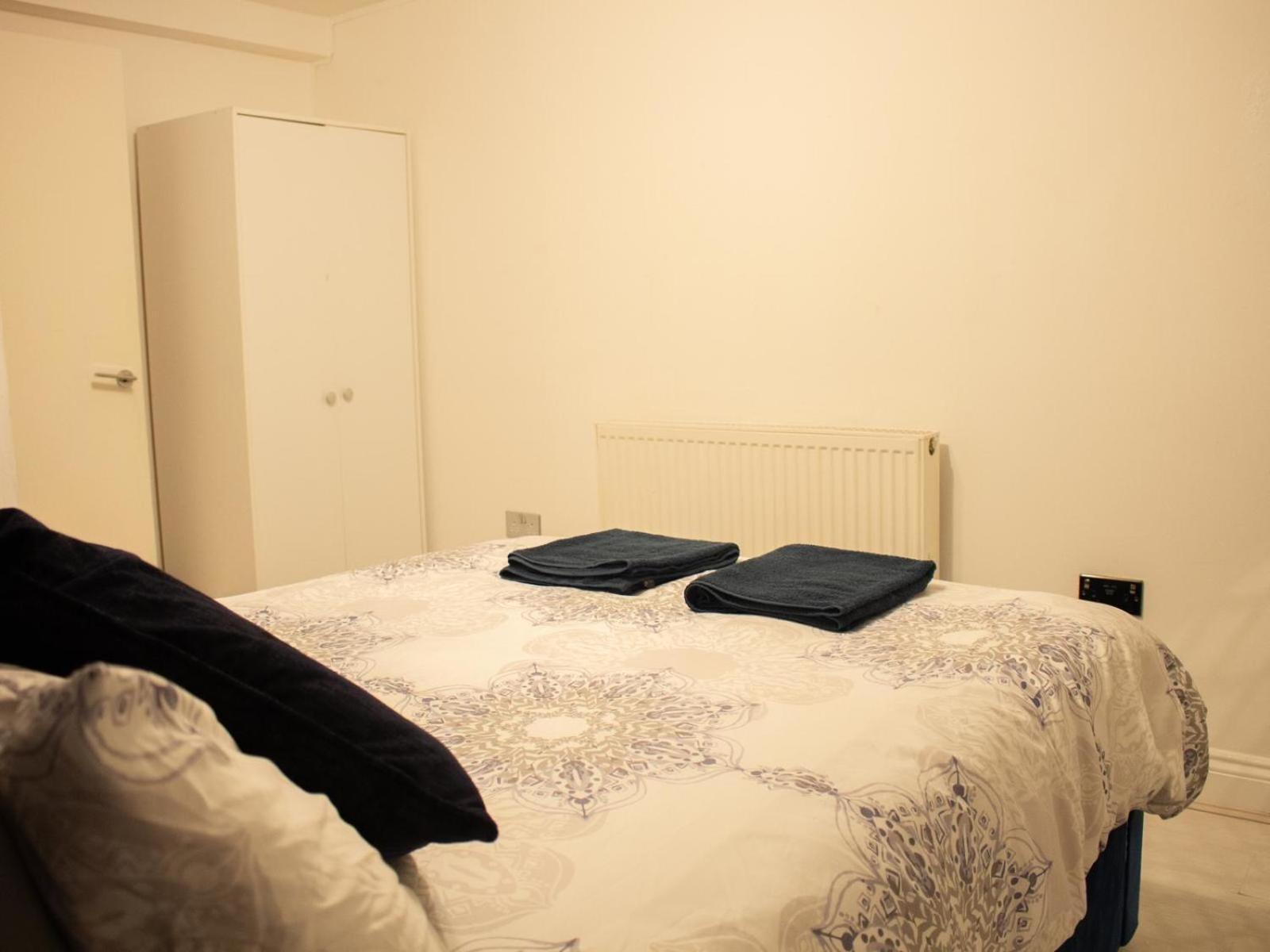 Apartment Spacious, Lovely 2 Bedroom Flat In Woolwich *