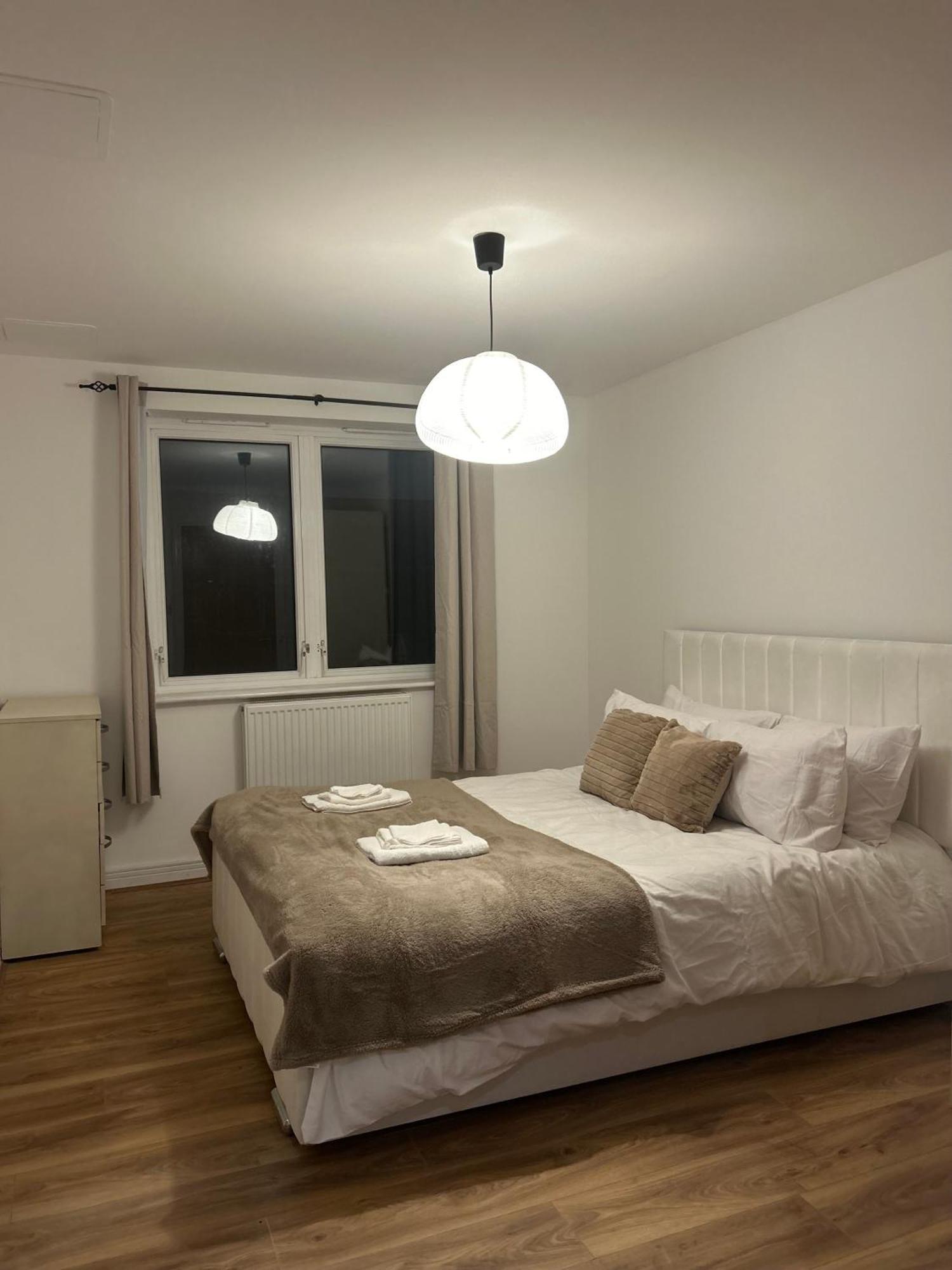 Comfy 2bed Near O2 Canary Wharf Excel London