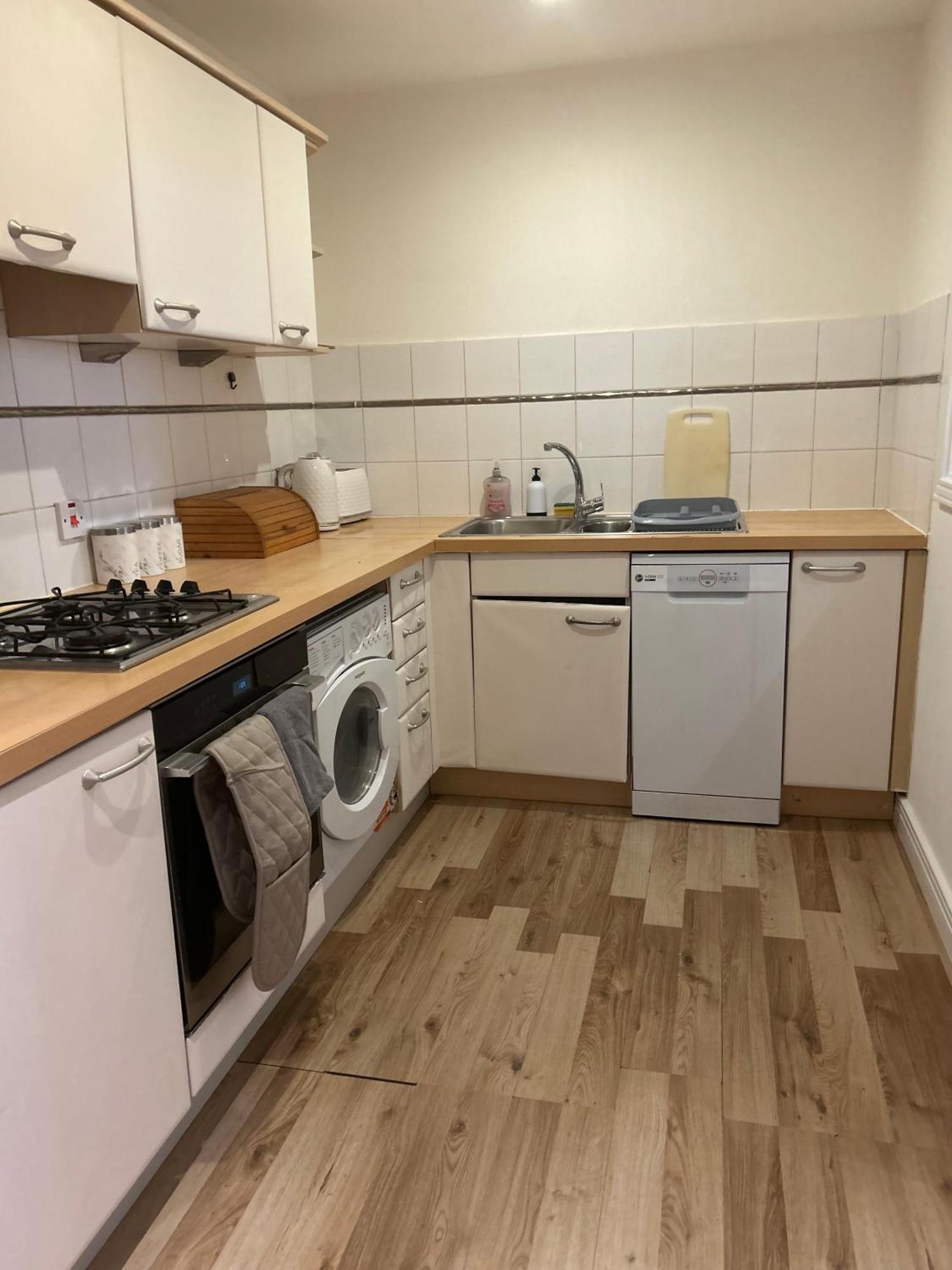 Comfy 2bed Near O2 Canary Wharf Excel Apartment London