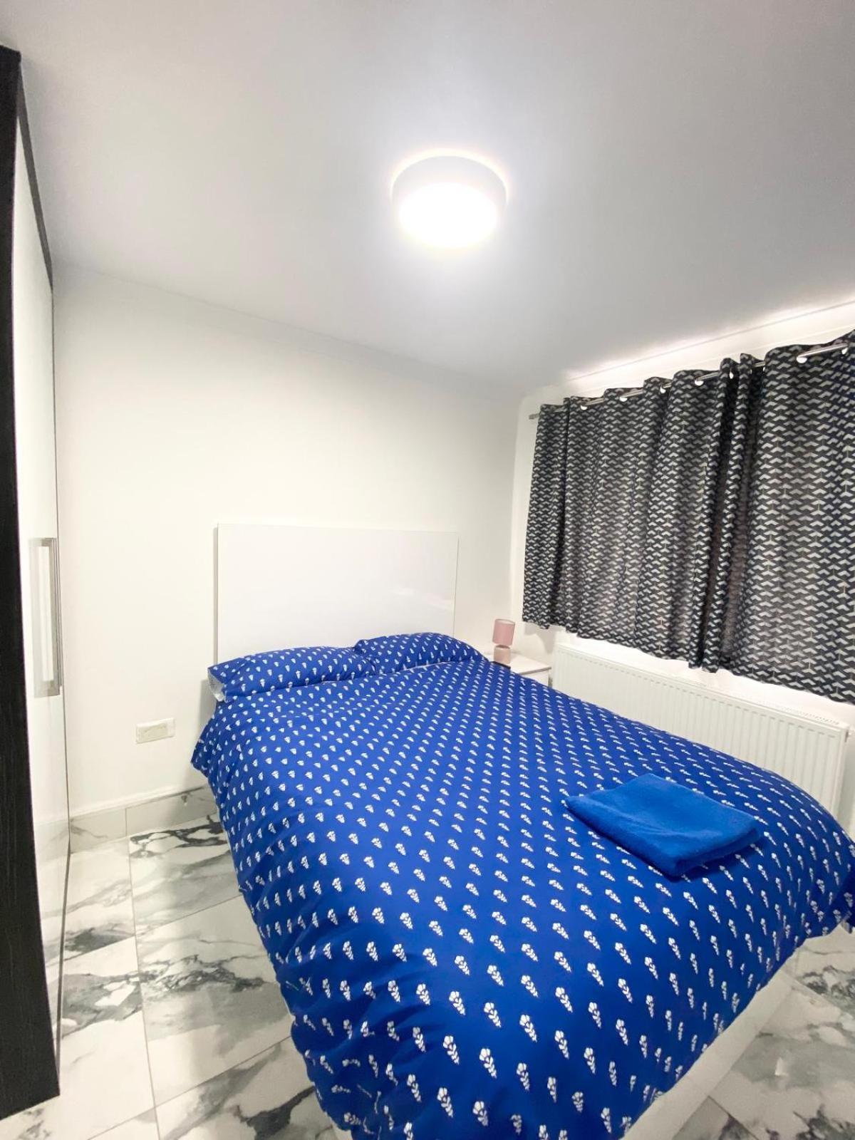 The Royal Boutique Kensington By , Sleep 11 Casa de férias *