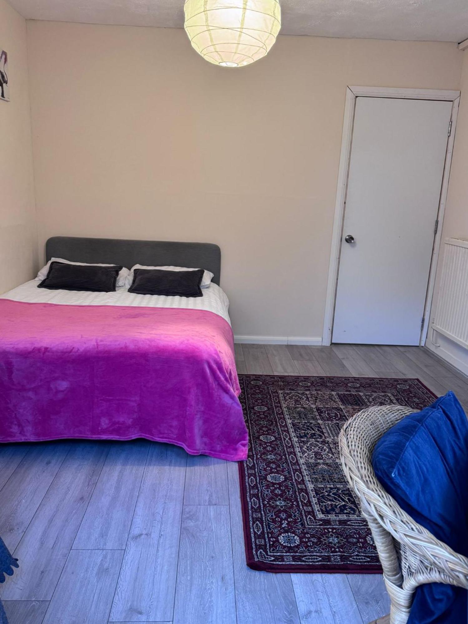 Guest house Peaceful In Old Street London