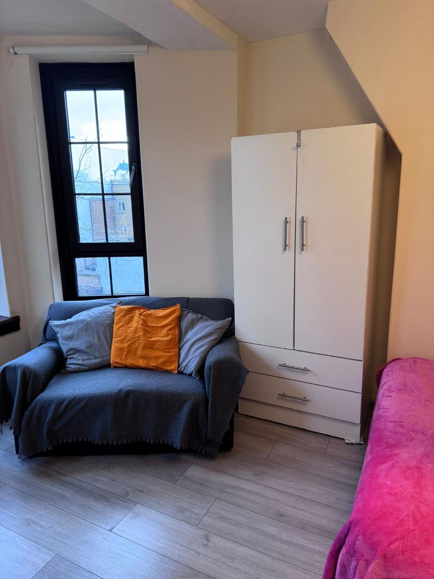 Guest house Peaceful In Old Street