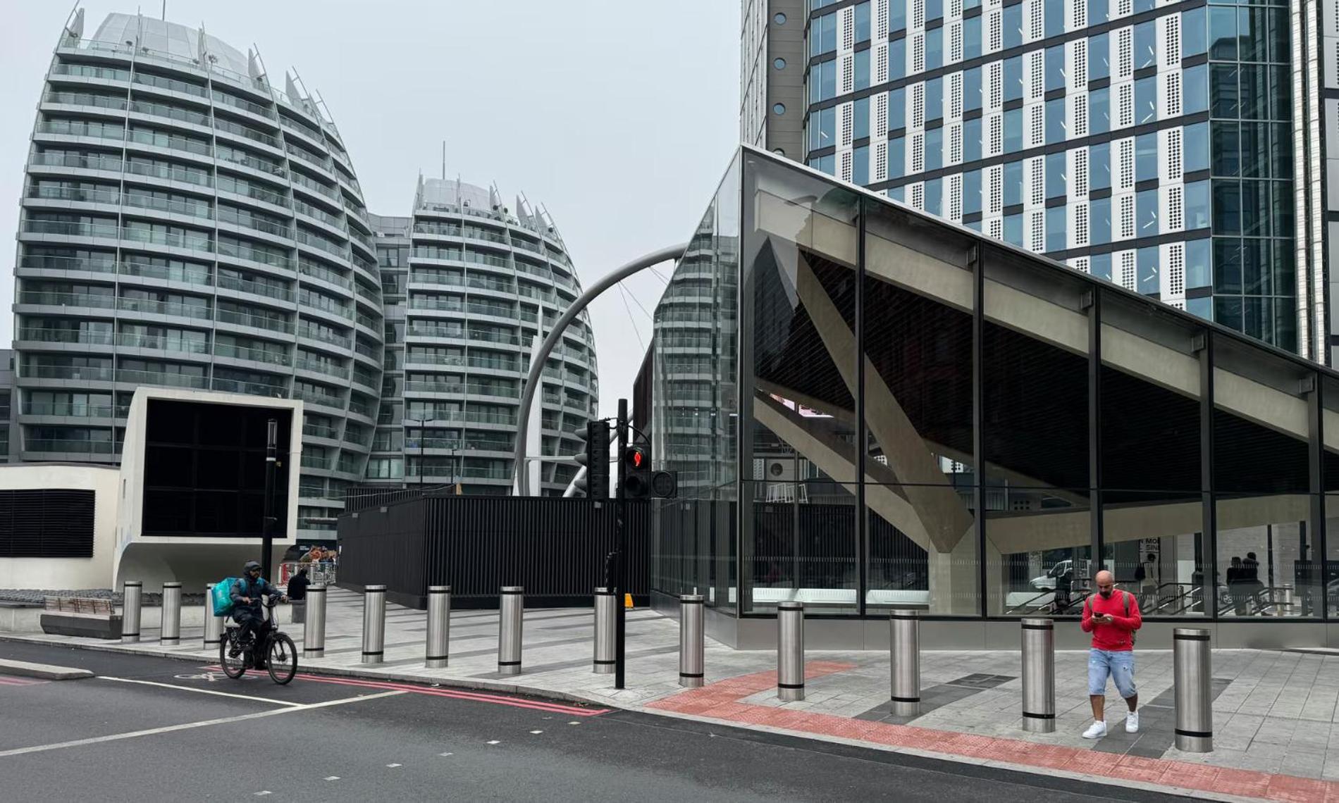Peaceful In Old Street