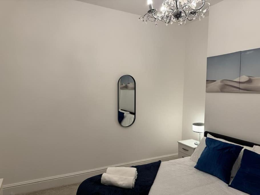 Apartment Riverside Haven 2