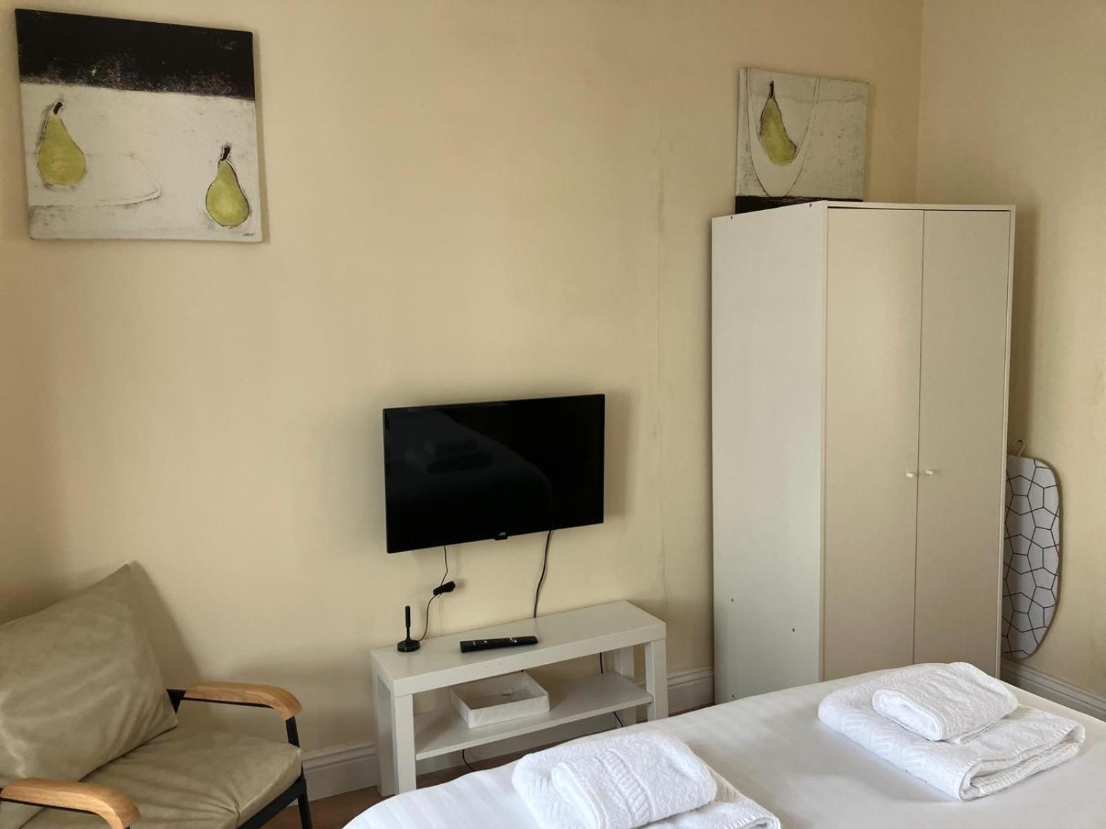 Specious Flats Bed & Breakfast London
