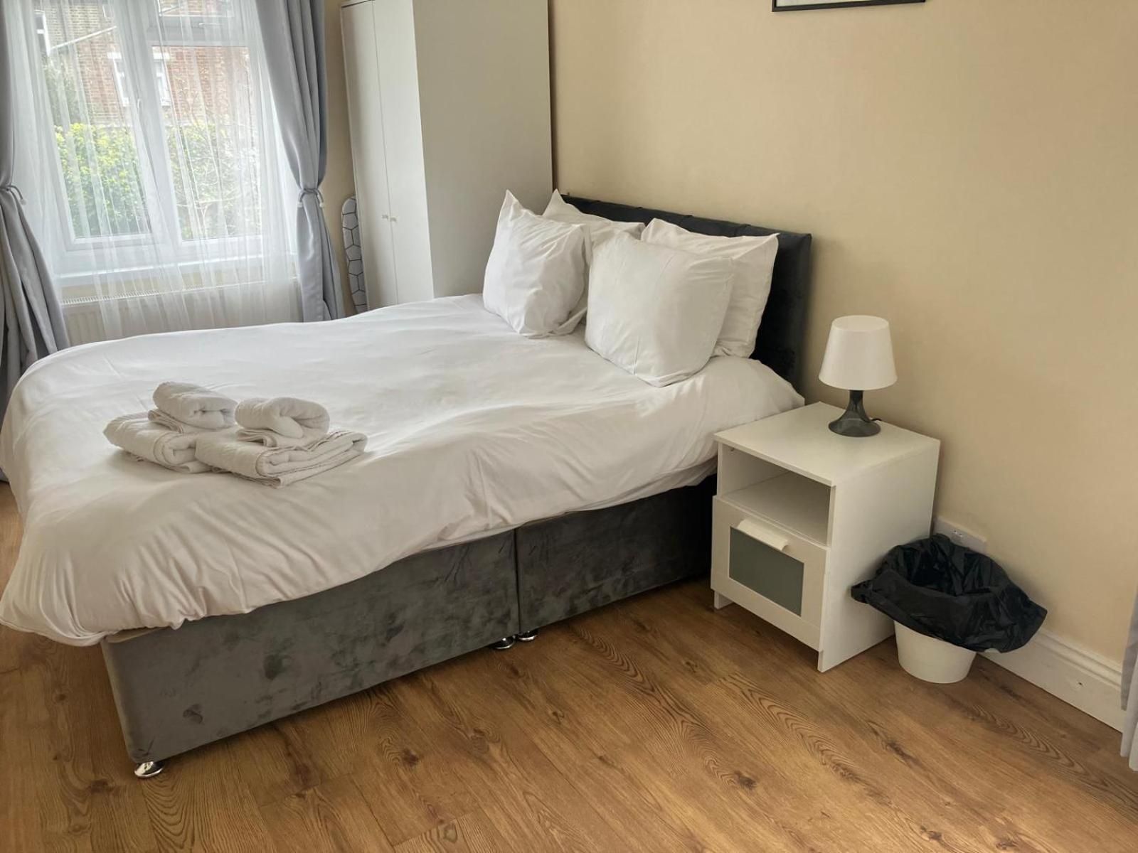 Bed & Breakfast Specious Flats