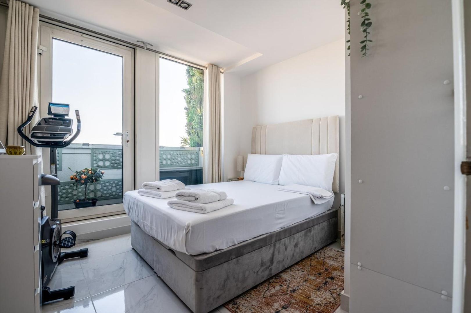 Canary Wharf Retreat With Free Secure Parking Apartamento Londres