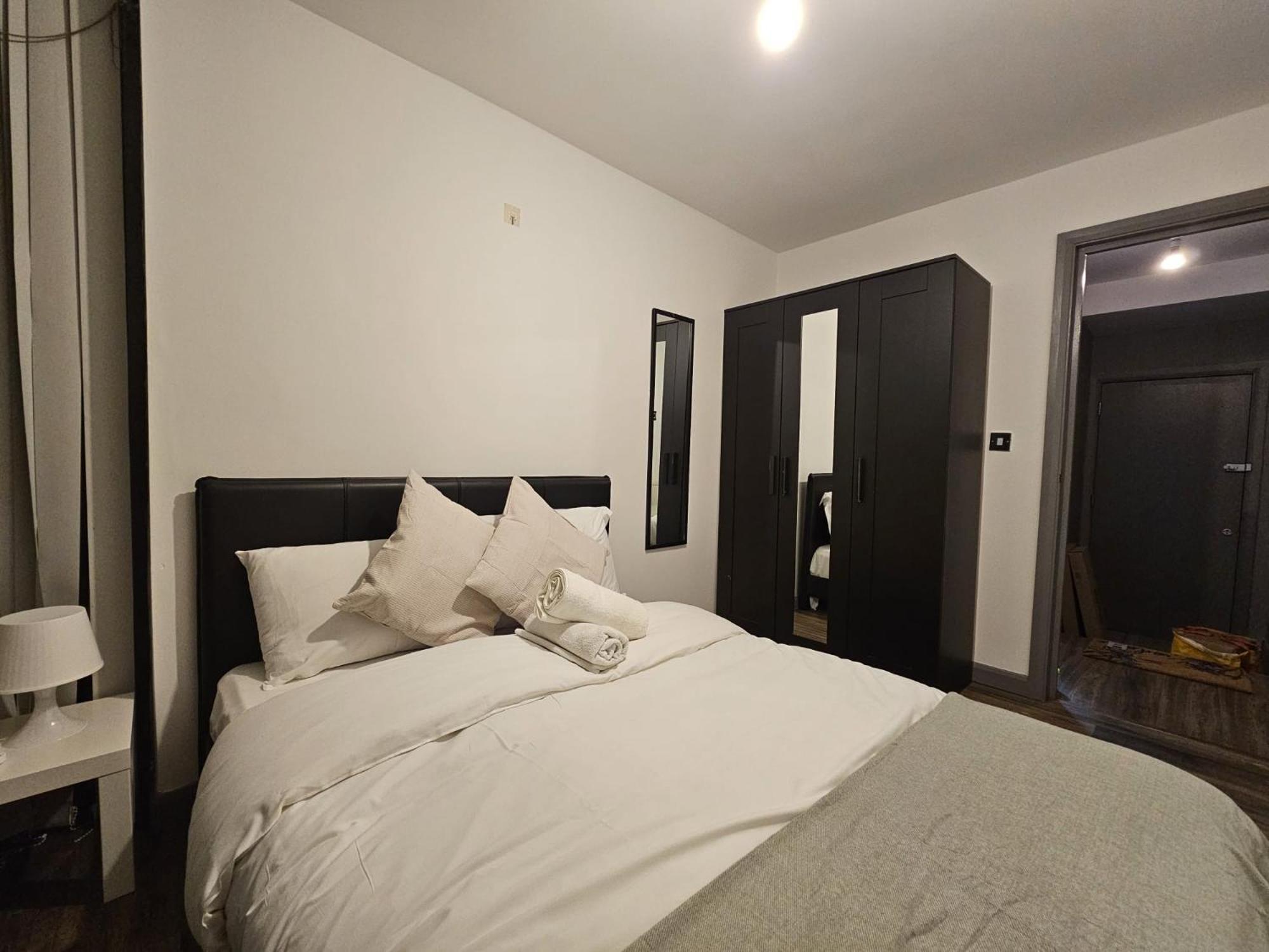E1 Luxury Penthouse Guest house