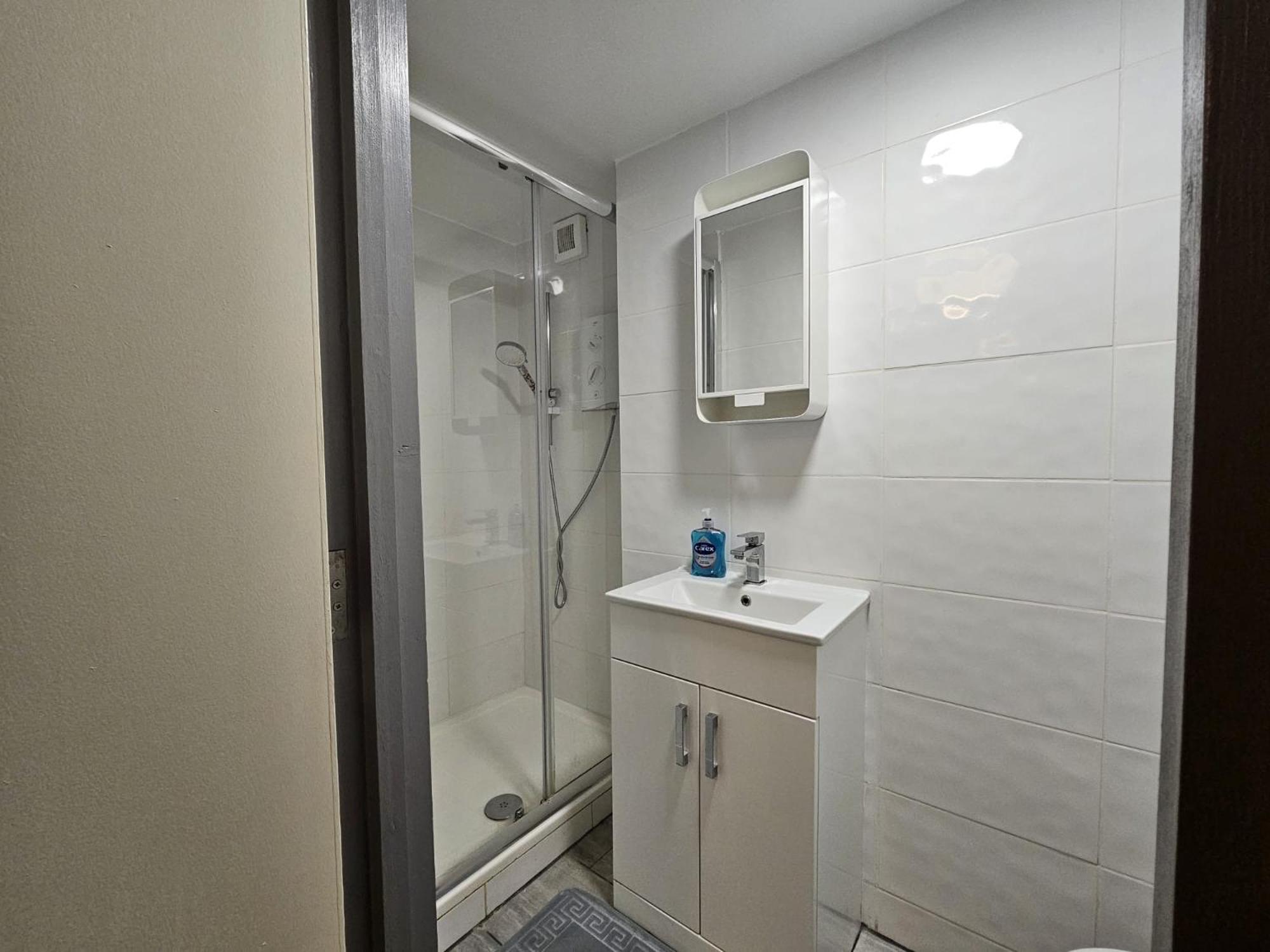 E1 Luxury Penthouse * London