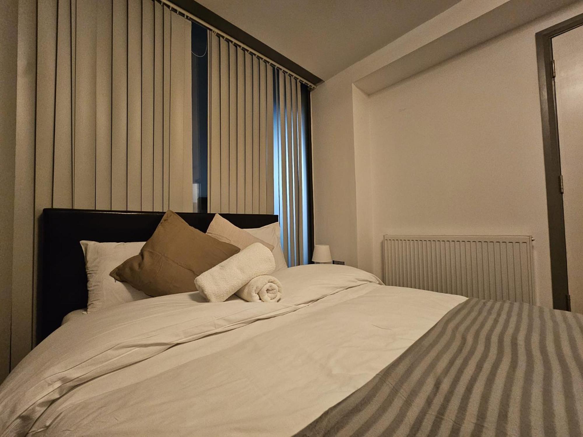 E1 Luxury Penthouse London