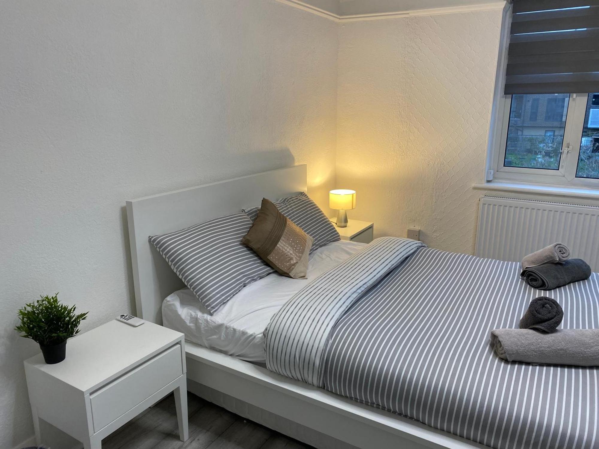 Eejs Stylish 3 Bedroom House - Greenwich * London