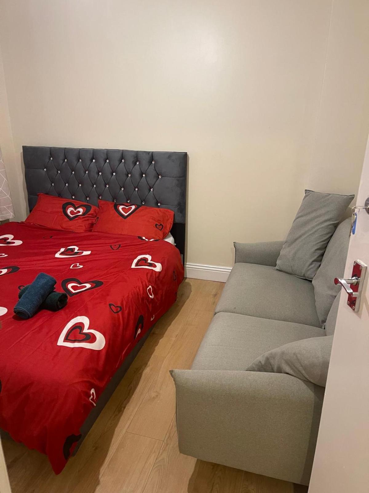 Hospedagem domiciliar Airport, Excel & 02 Arena Proximity House Londres