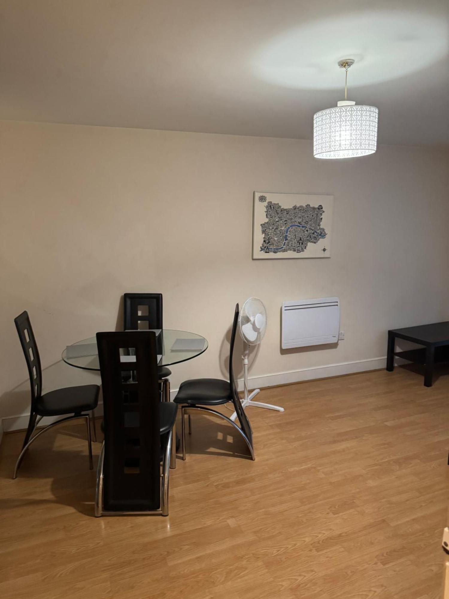 1- Bed Flat With Easy Access To Bow Station Apartment *