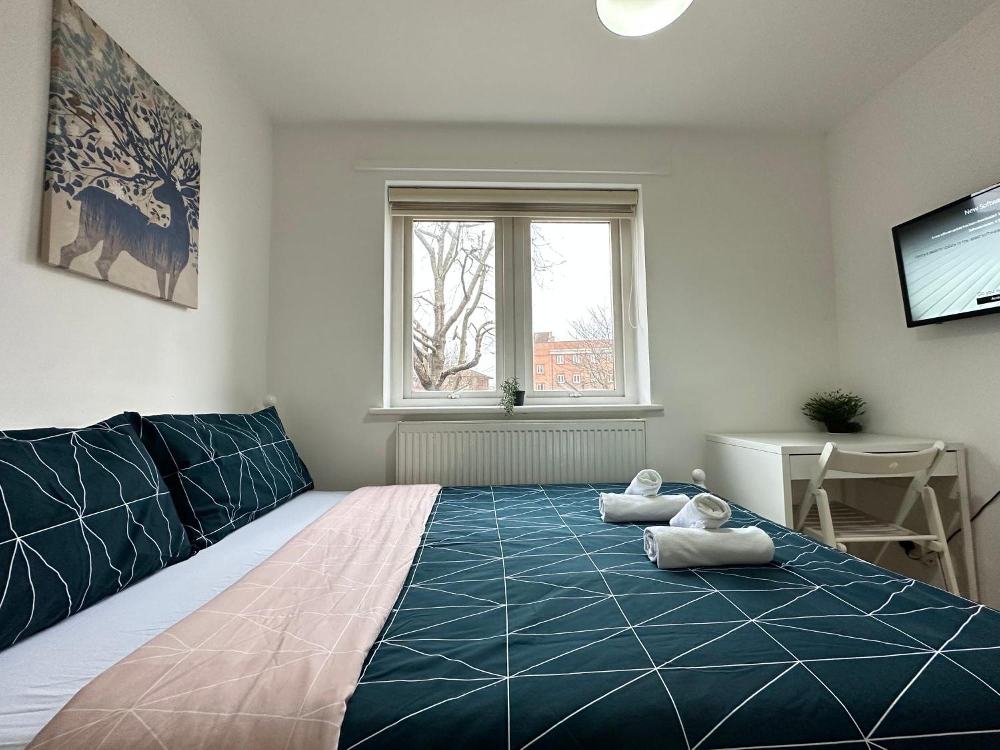 Homestay Laburnum House-comfortable Near Of