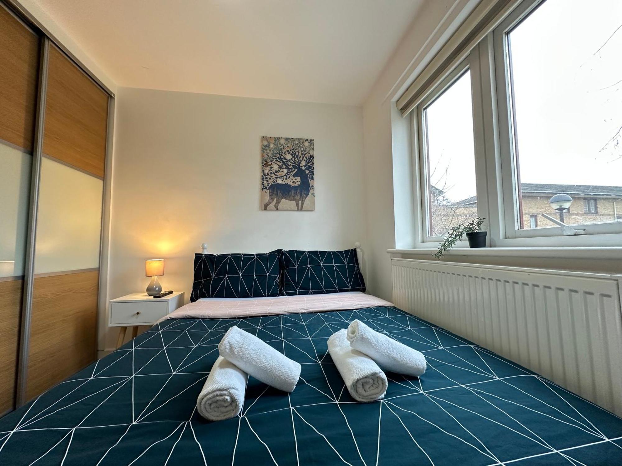 Homestay Laburnum House-comfortable Near Of