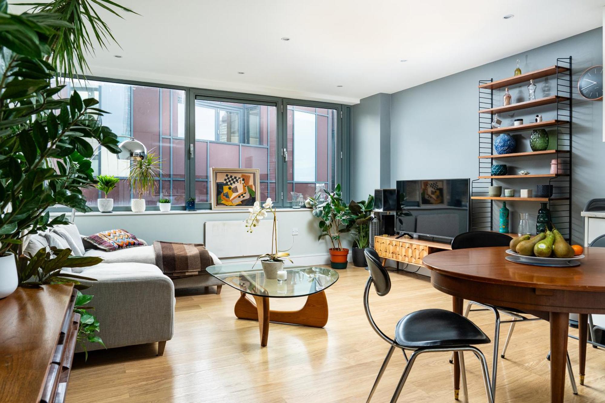 Apartment Bridge Escape - 2 Bed 2 Bath Near Landmarks London