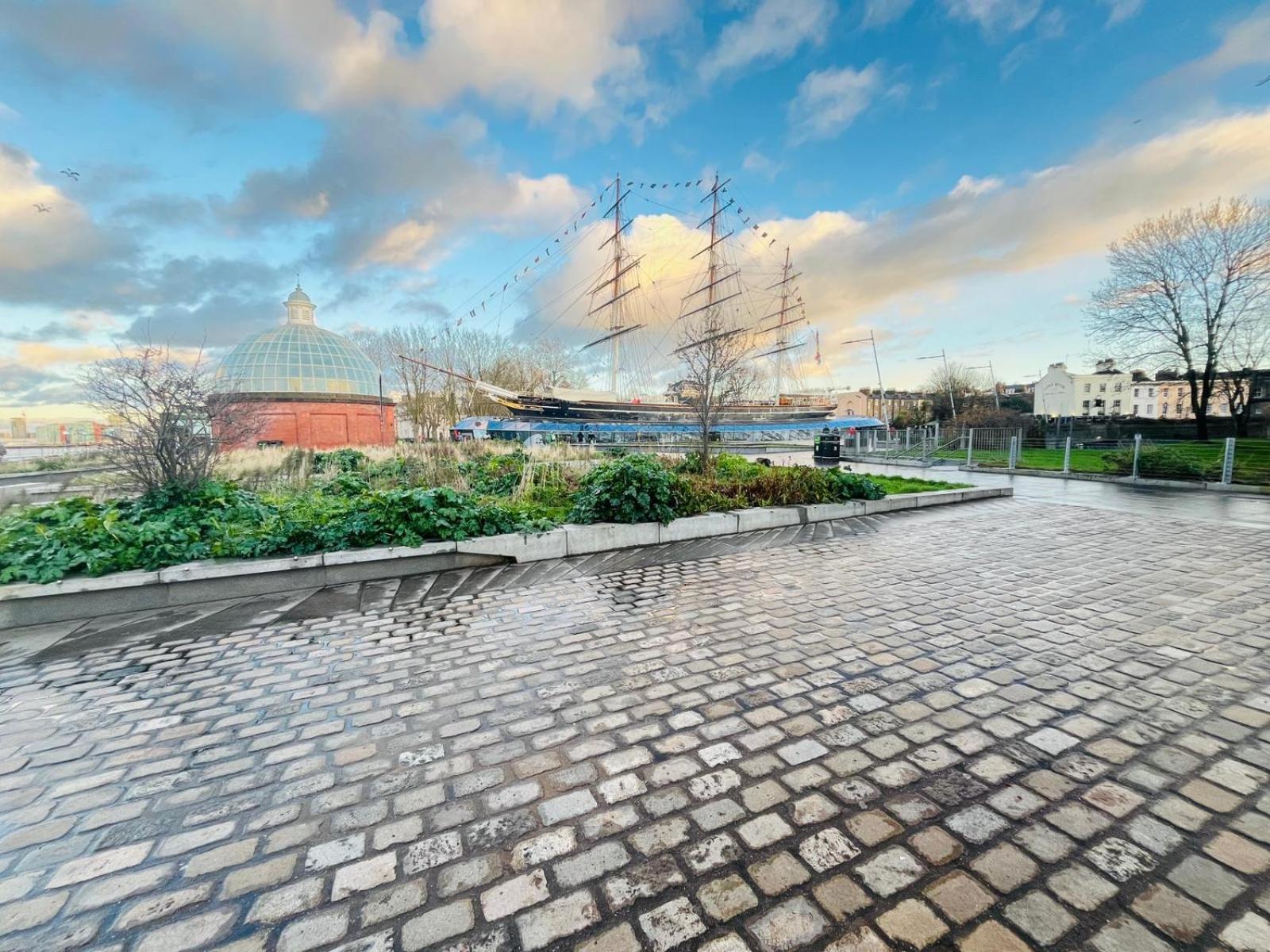 2 Bedroom Flat In Greenwich Next To Cutty Sark *