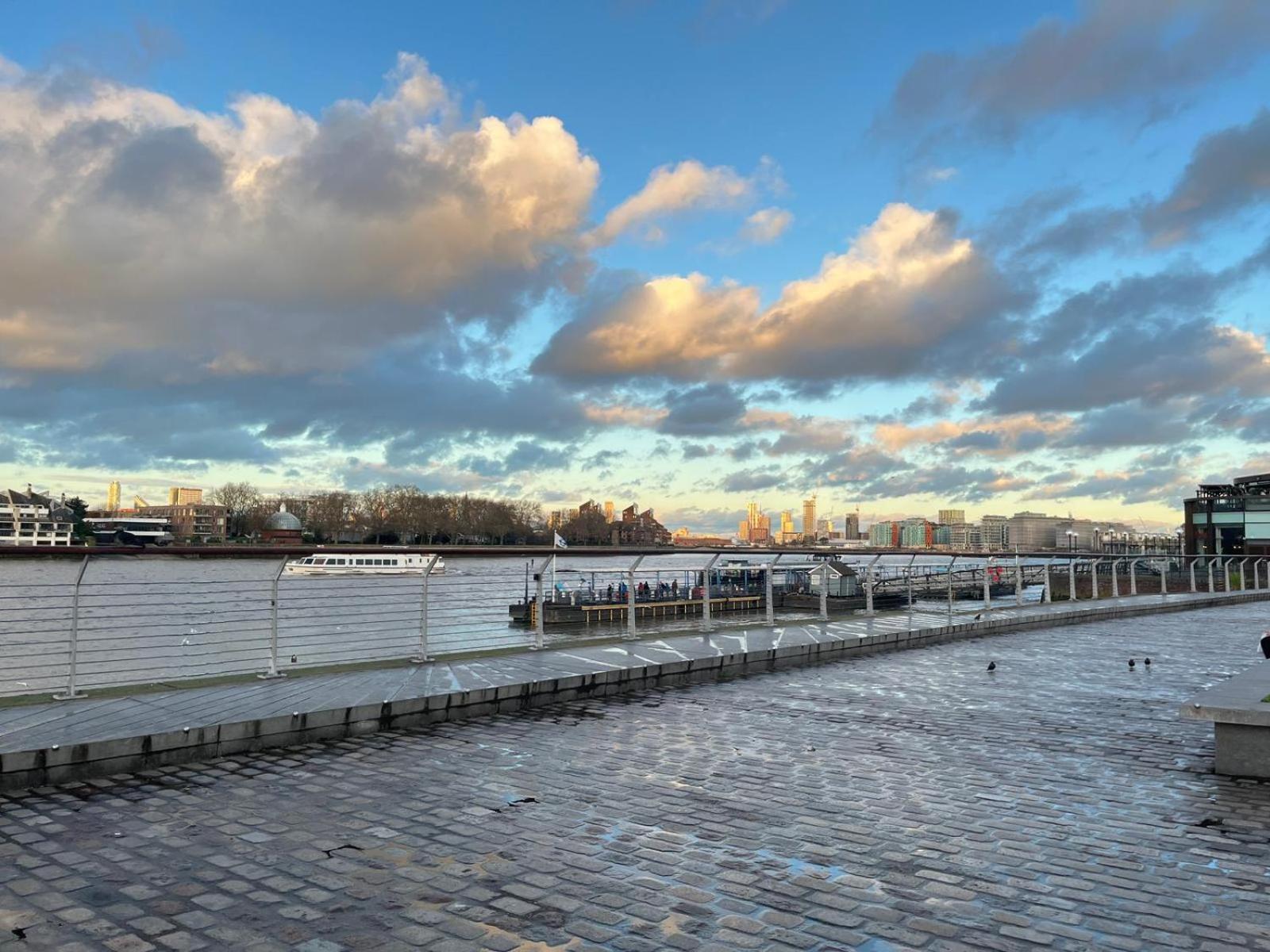 2 Bedroom Flat In Greenwich Next To Cutty Sark Apartment