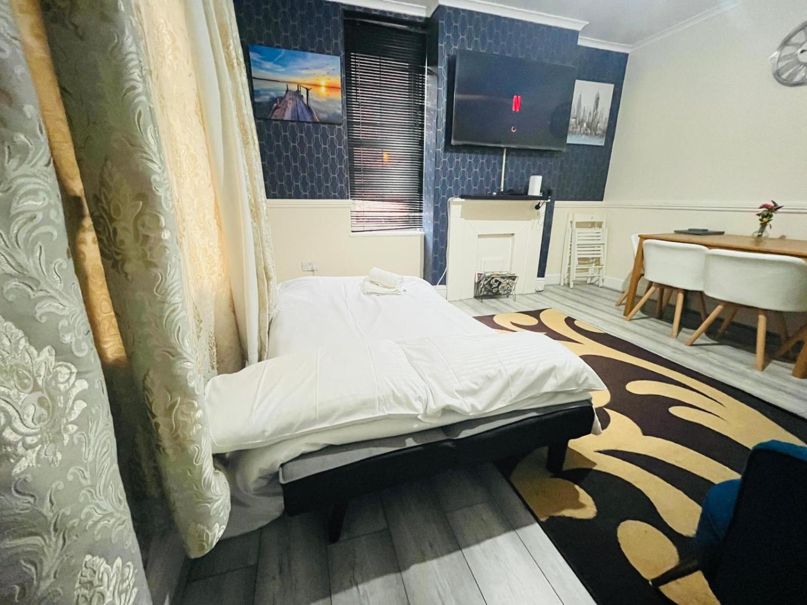 2 Bedroom Flat In Greenwich Next To Cutty Sark Apartment *