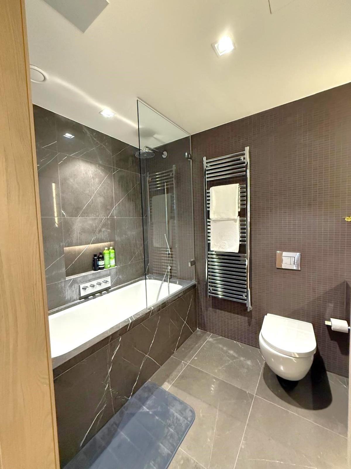 Apartment Tower Bridge Amazing View Luxury 3 Beds