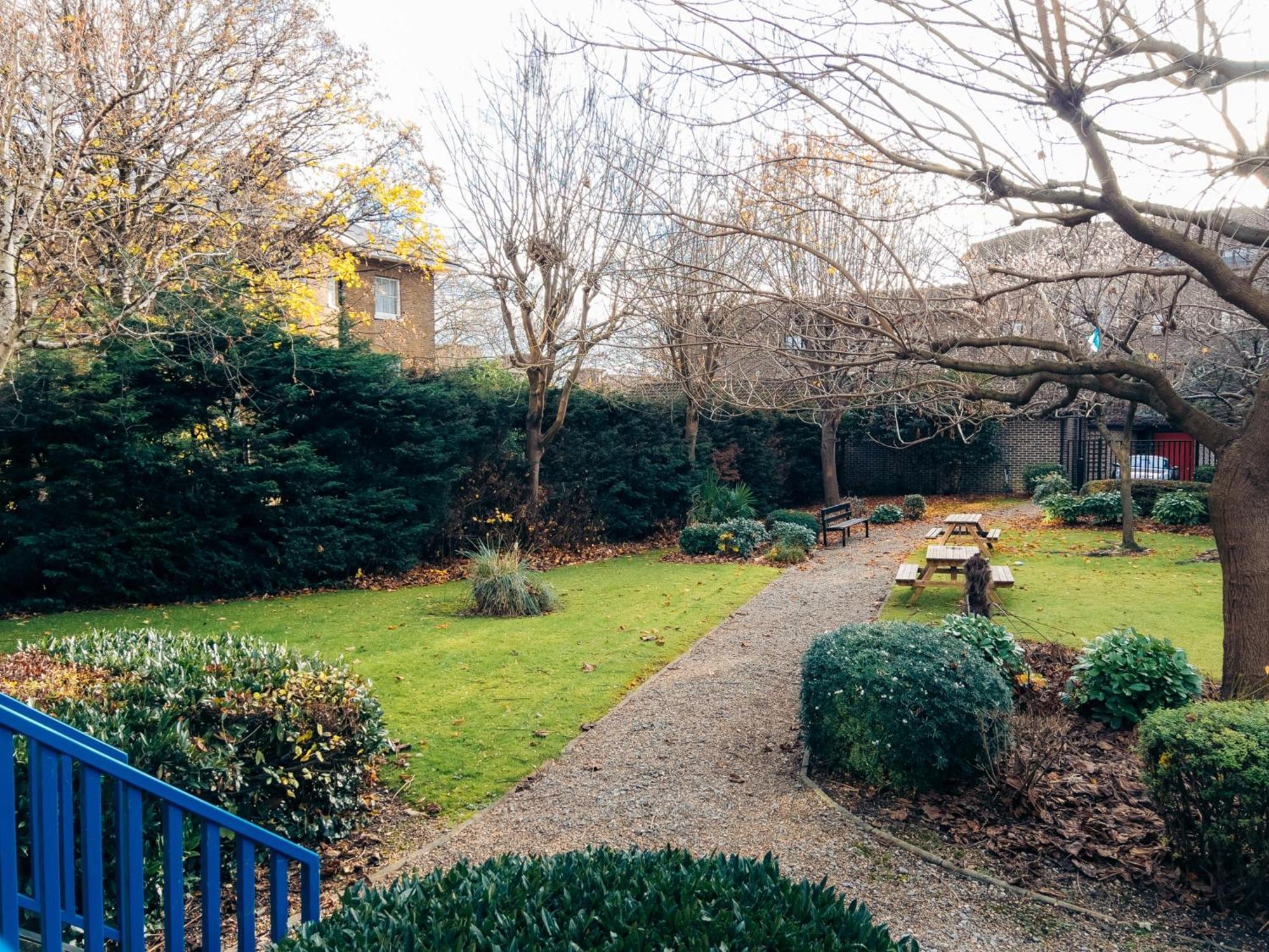 Apartment Private Garden Canary Wharf East