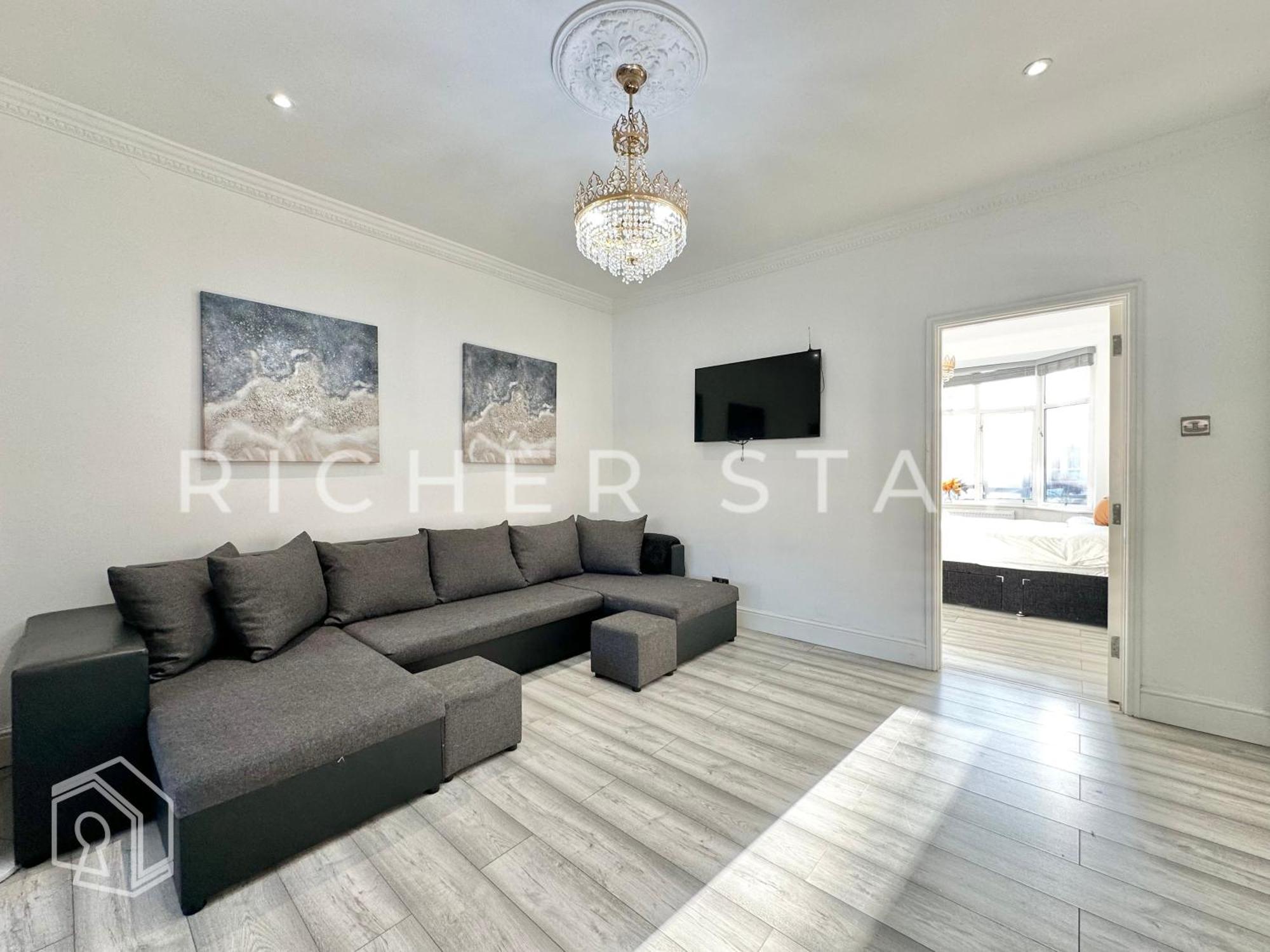 Modern 1-2 Bedroom East Ldn Flat With Private Garden London