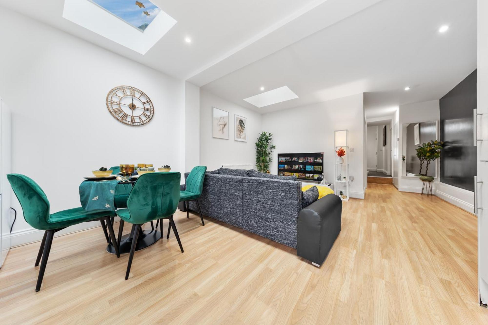 Serene 2-bed Escape With Garden & Parking- Vibes, Suburban Calm-book Instantly & Save On Long Stays! * London