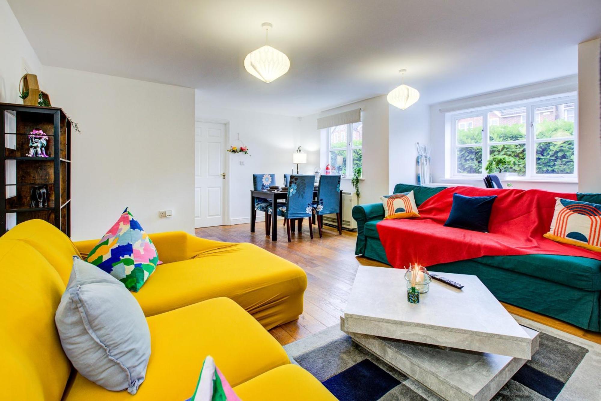 Apartment Spacious 2-bed Family With Pets Welcome London