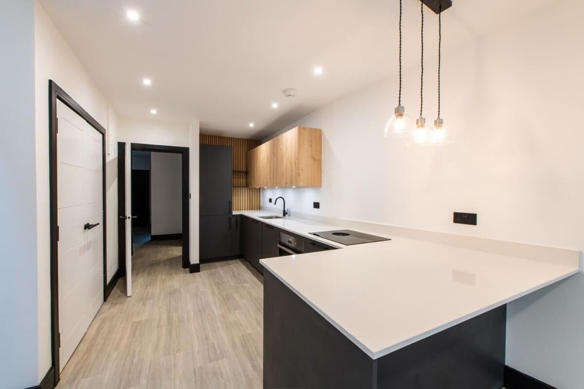 Beautiful Modern Eco Friendly 2 Bed House With Garden -