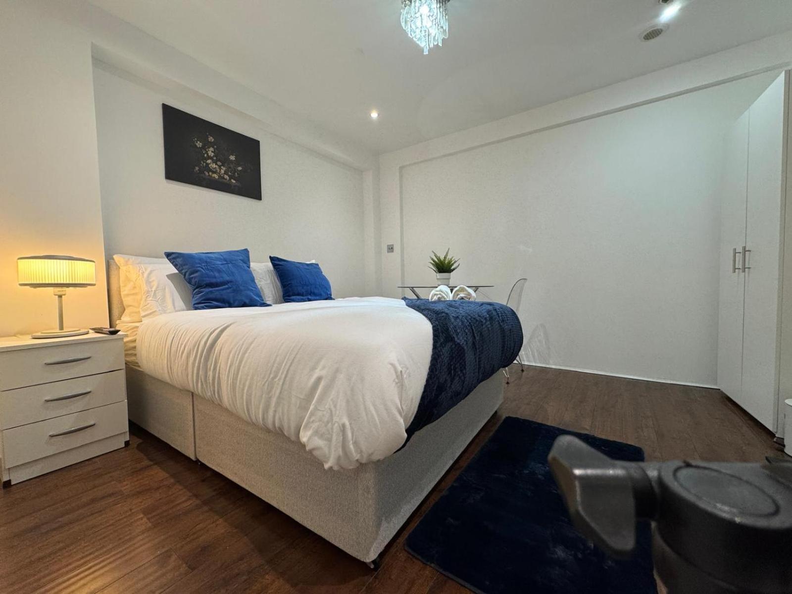 The Riverside Haven Homestay London