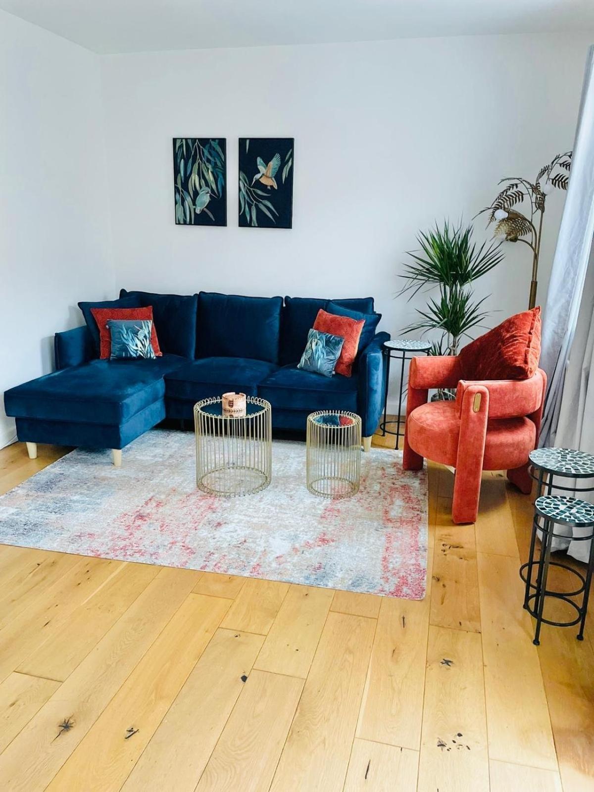 Modern Flat In The Heart Of Canary Wharf