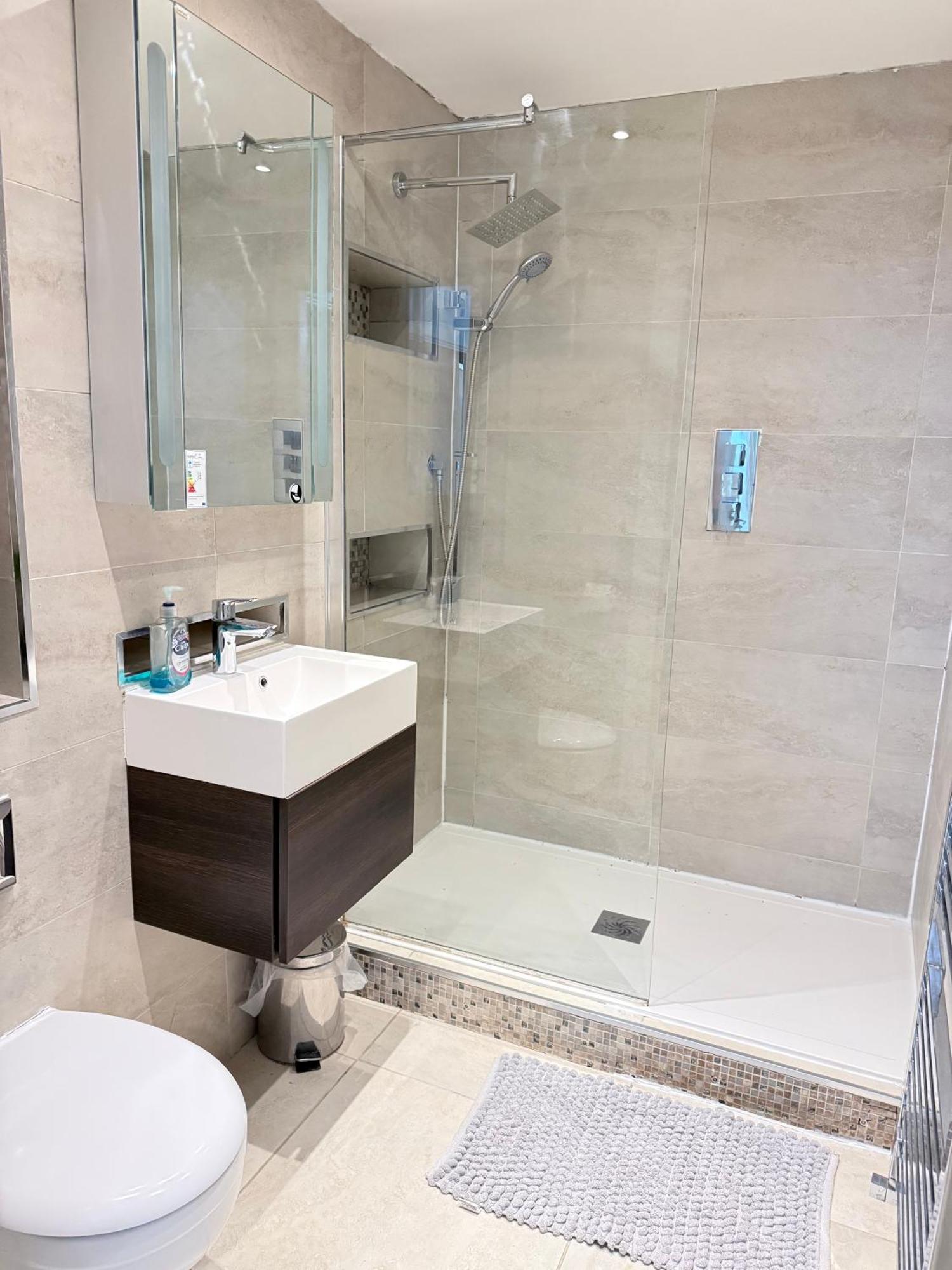 Luxury B London