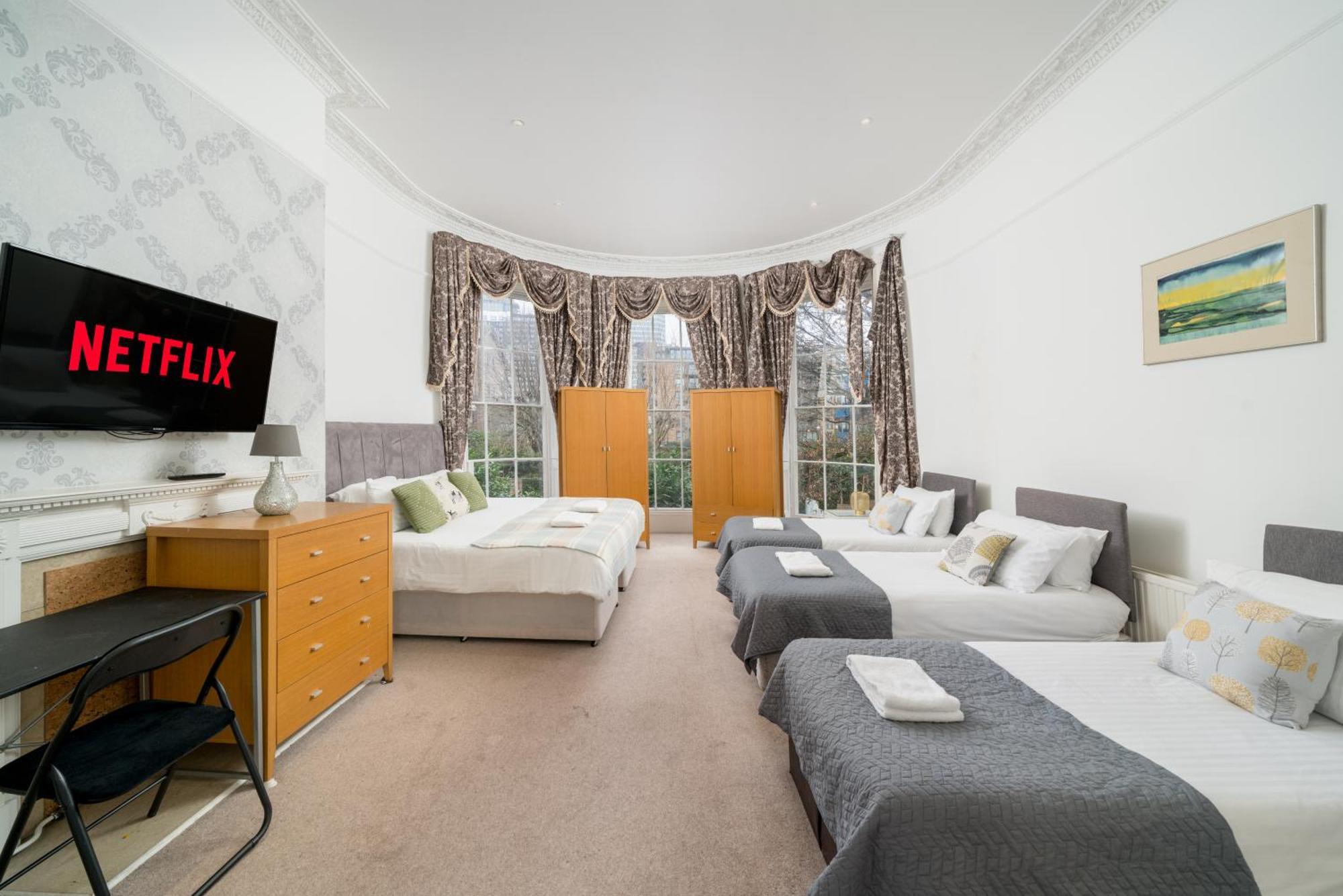 Apartment Canary Wharf - Spacious Near Excel Exhibition Centre, O2 Arena, Airport, Free Parking & Wifi *