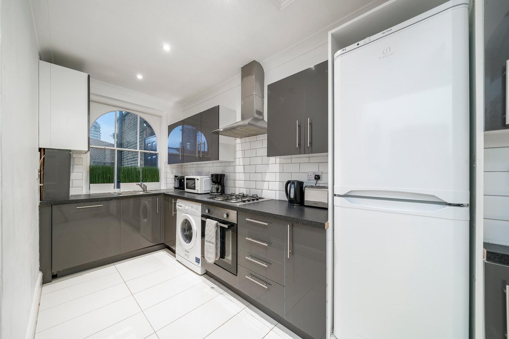 Canary Wharf - Spacious Near Excel Exhibition Centre, O2 Arena, Airport, Free Parking & Wifi London