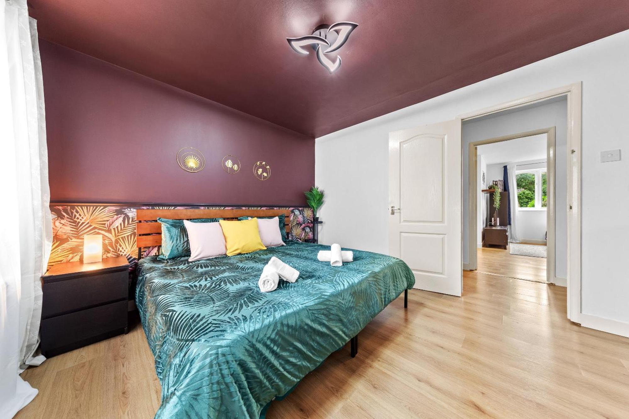 Centre Fbs Spacious Flat Apartment *