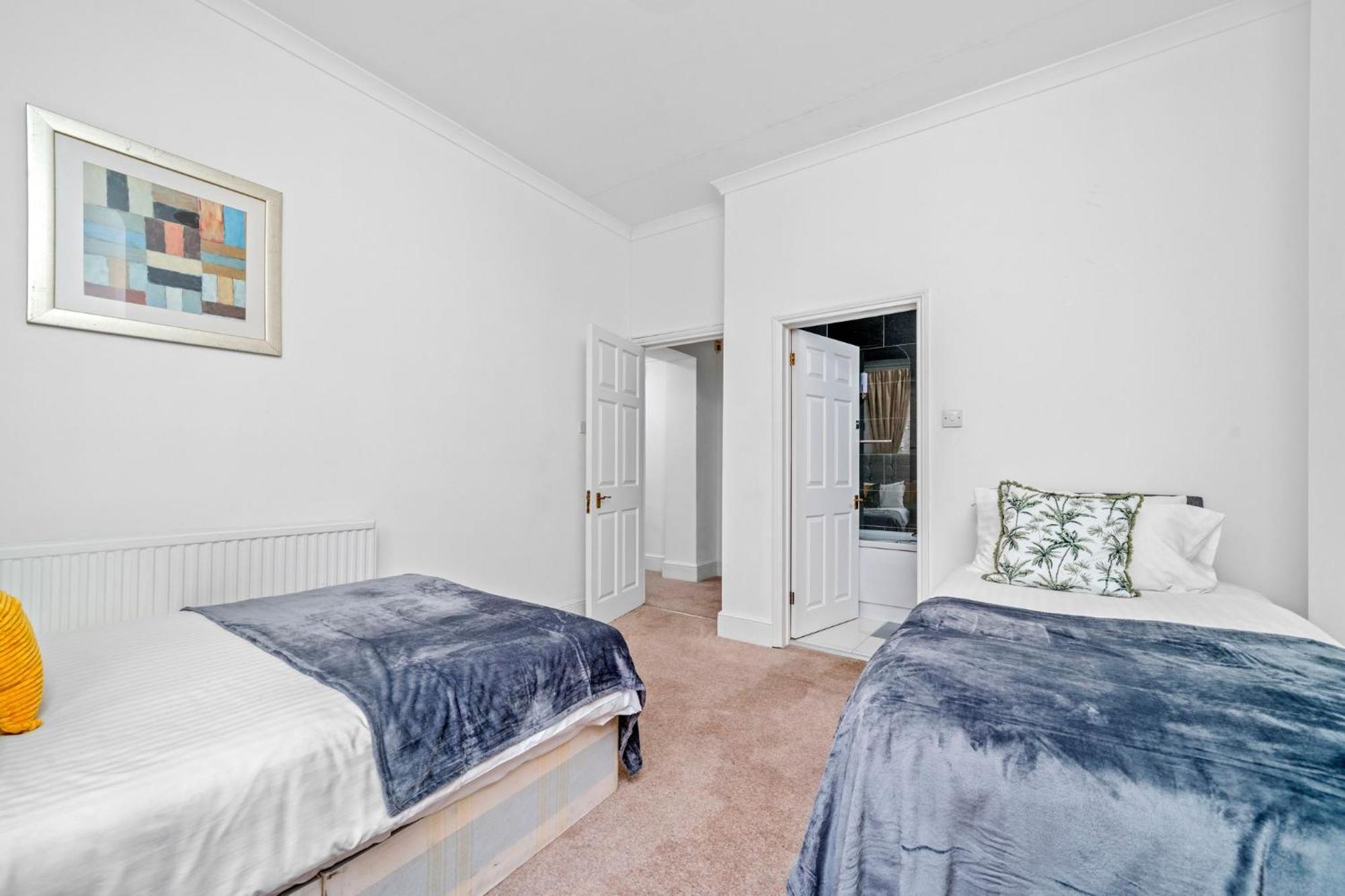 Apartment Elegant 2bed By 02 Arena, Airport With Fast Wi-fi And Parking *