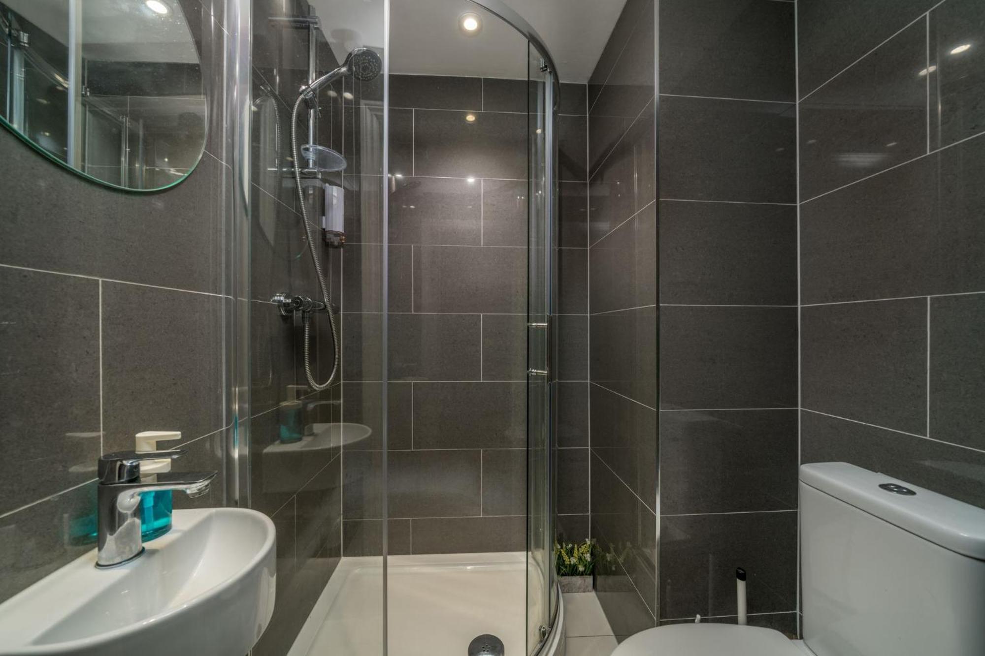 Apartment Elegant 2bed By 02 Arena, Airport With Fast Wi-fi And Parking London