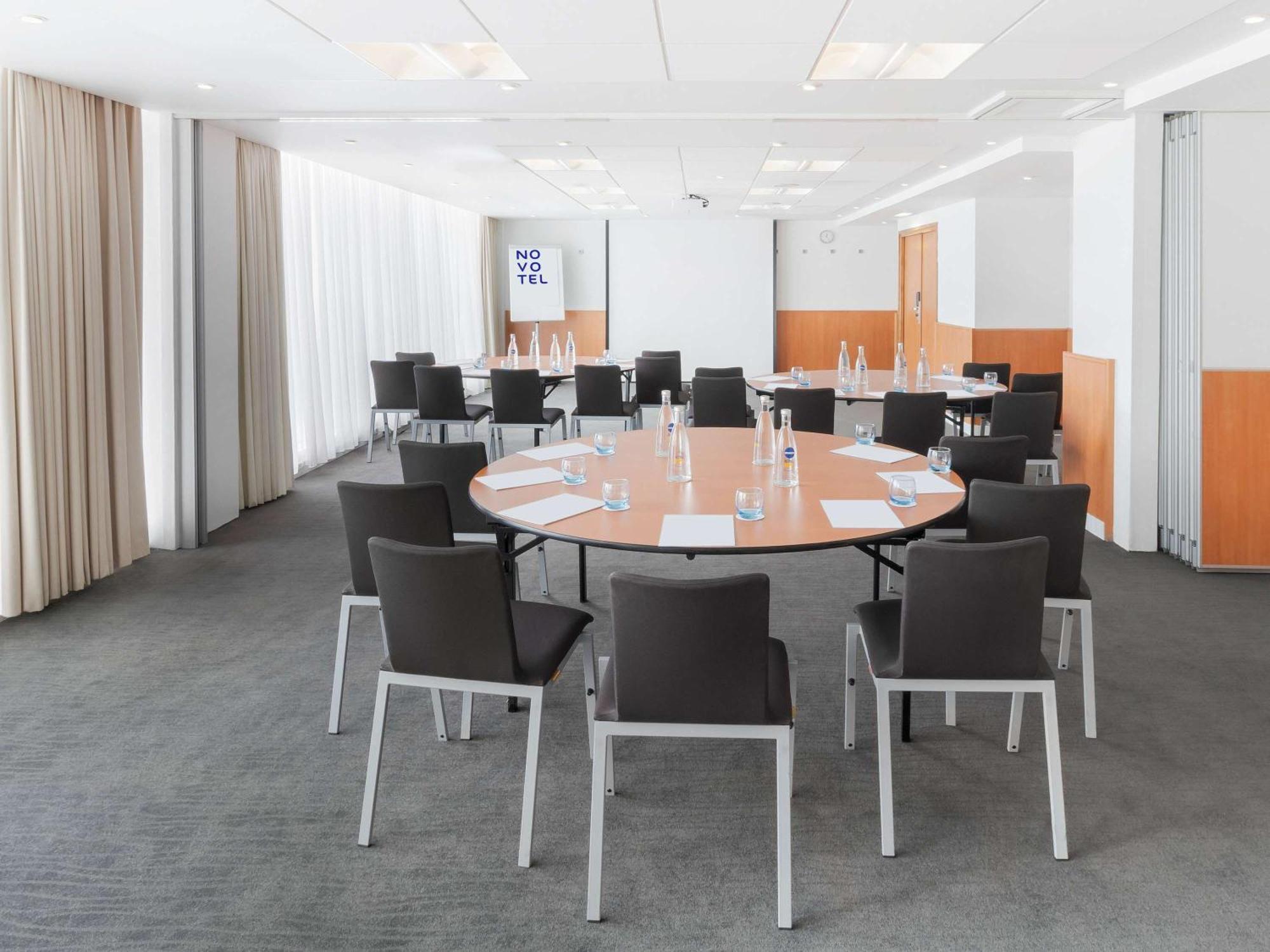 Novotel Excel 4* London