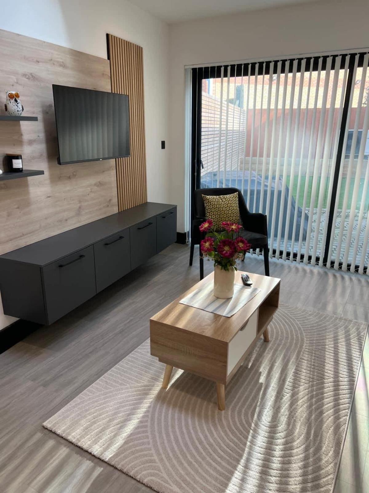 Holiday home Beautiful Modern Eco Friendly 2 Bed House With Garden - *