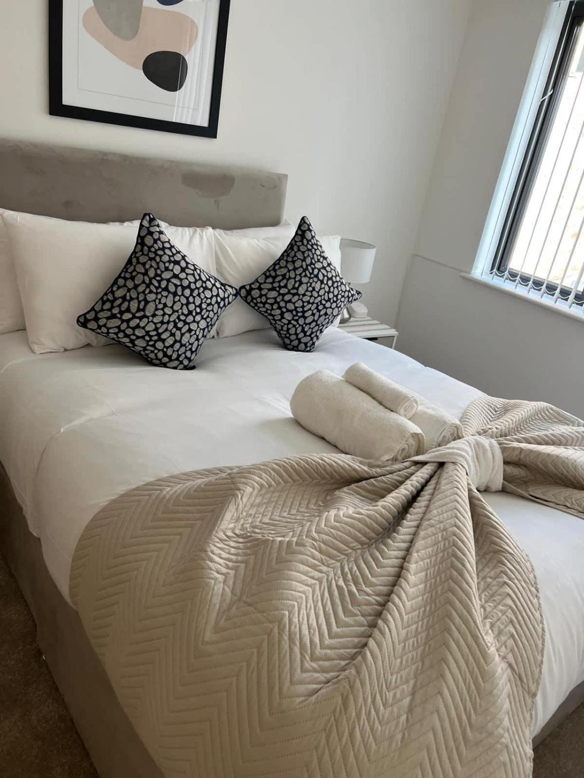 Beautiful Modern Eco Friendly 2 Bed House With Garden - London