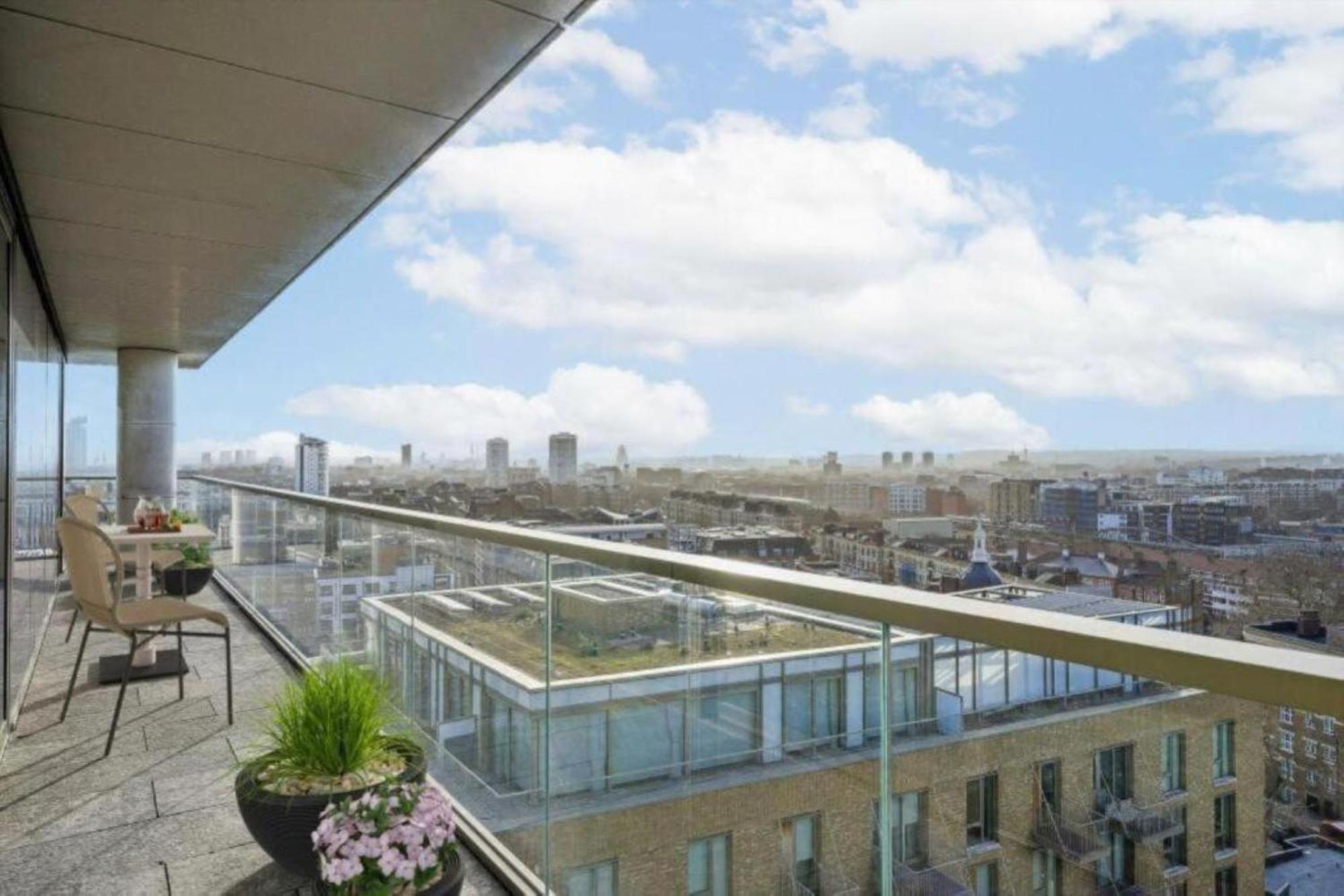 5 Million Pound Stunning Luxury Penthouse Tower Bridge Sleeps 8 Private Jacuzzi *