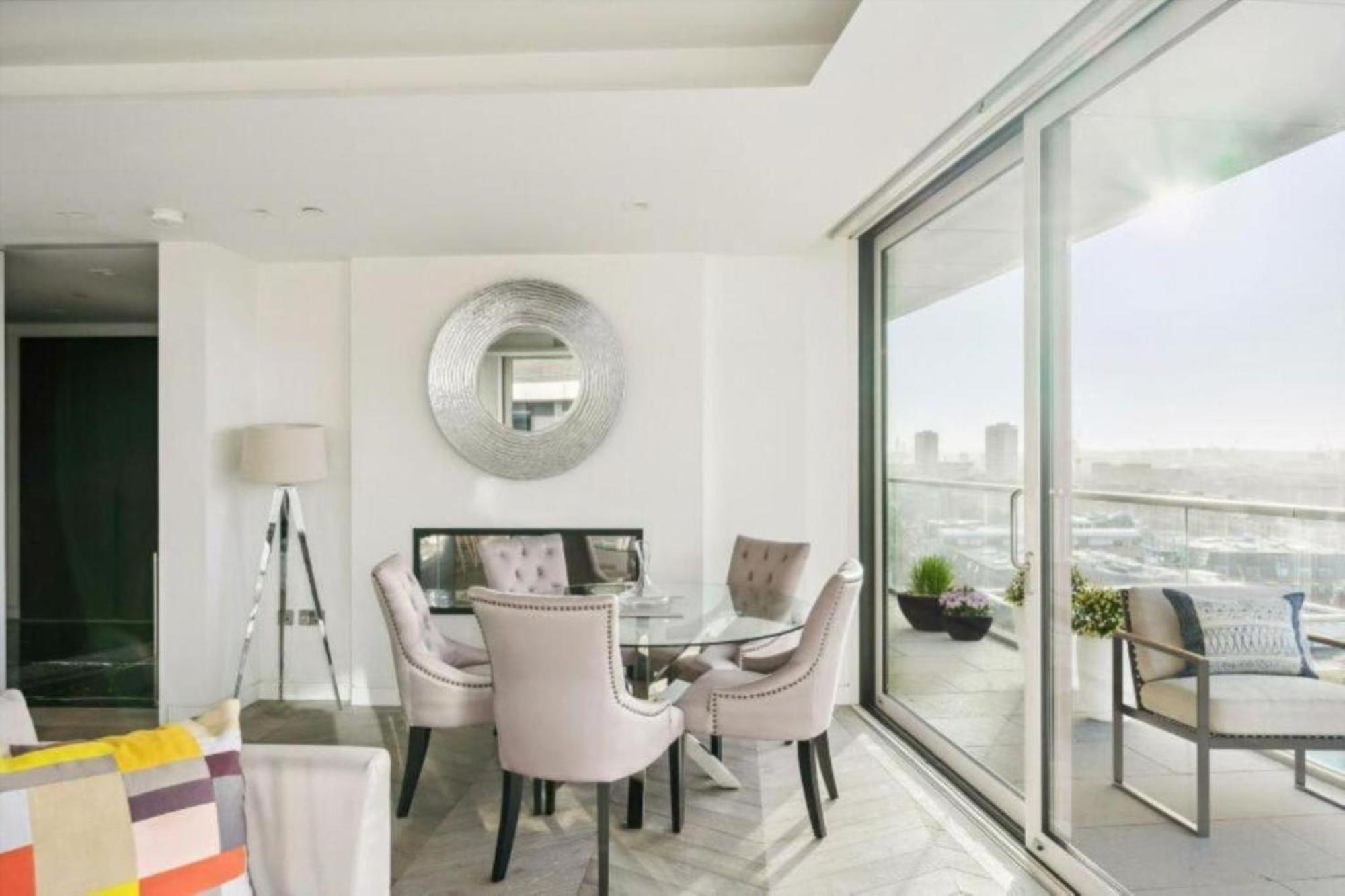 5 Million Pound Stunning Luxury Penthouse Tower Bridge Sleeps 8 Private Jacuzzi Apartamento