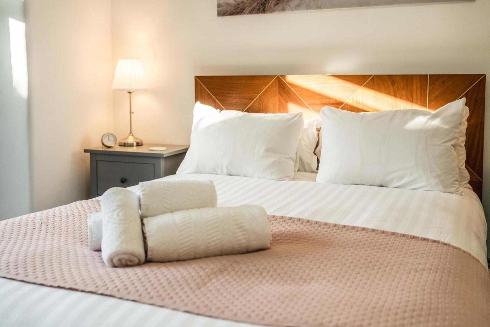 Spacious 1br Flat In Wanstead: Garden & Comfort Holiday home