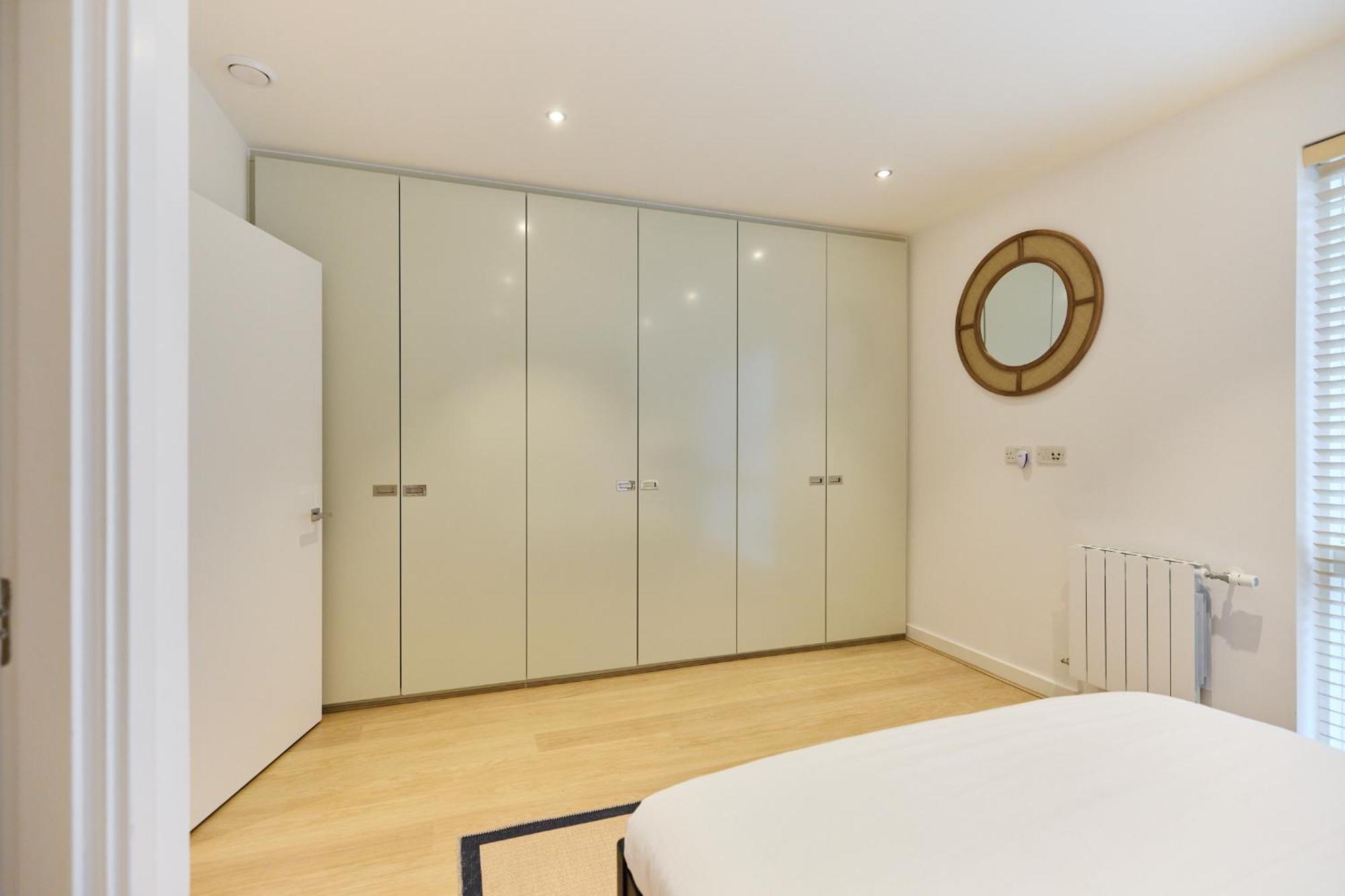 The Heathside Haven - Modern 3bdr With Garden Apartment London