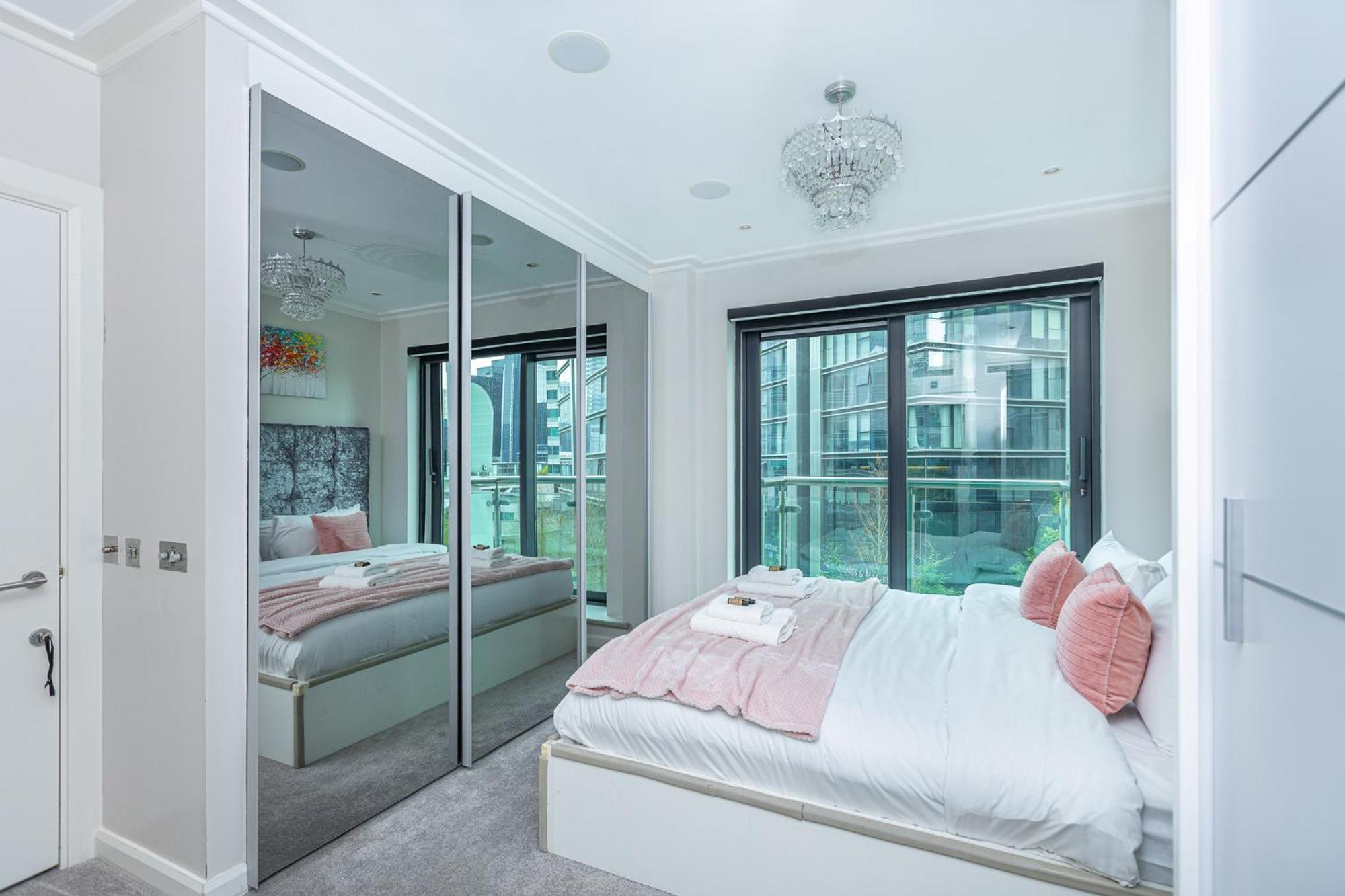 Apartment New Listing! Modern 3br, Prime Canary Wharf London