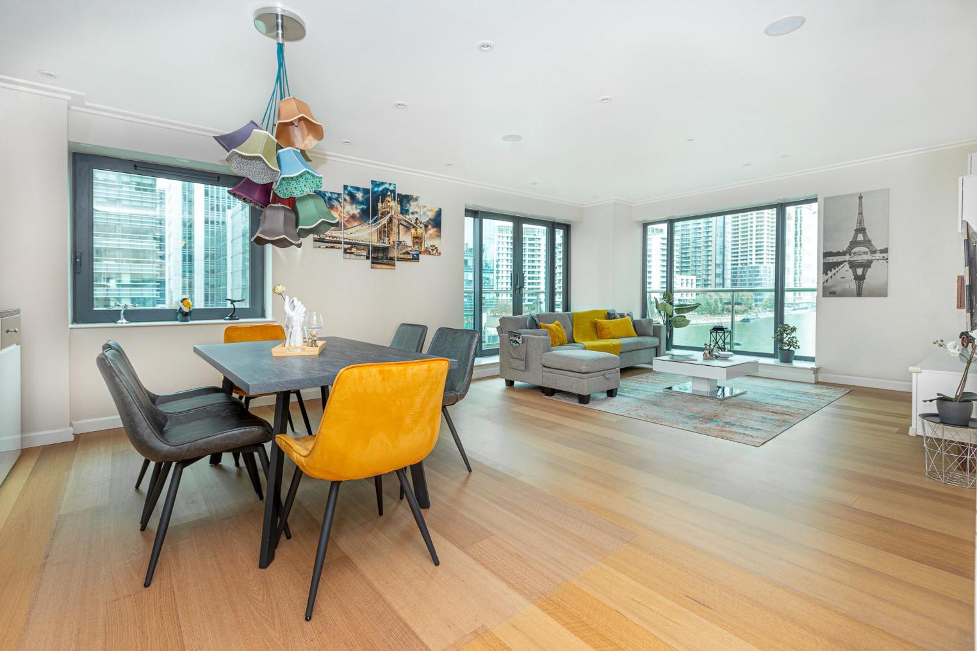 New Listing! Modern 3br, Prime Canary Wharf